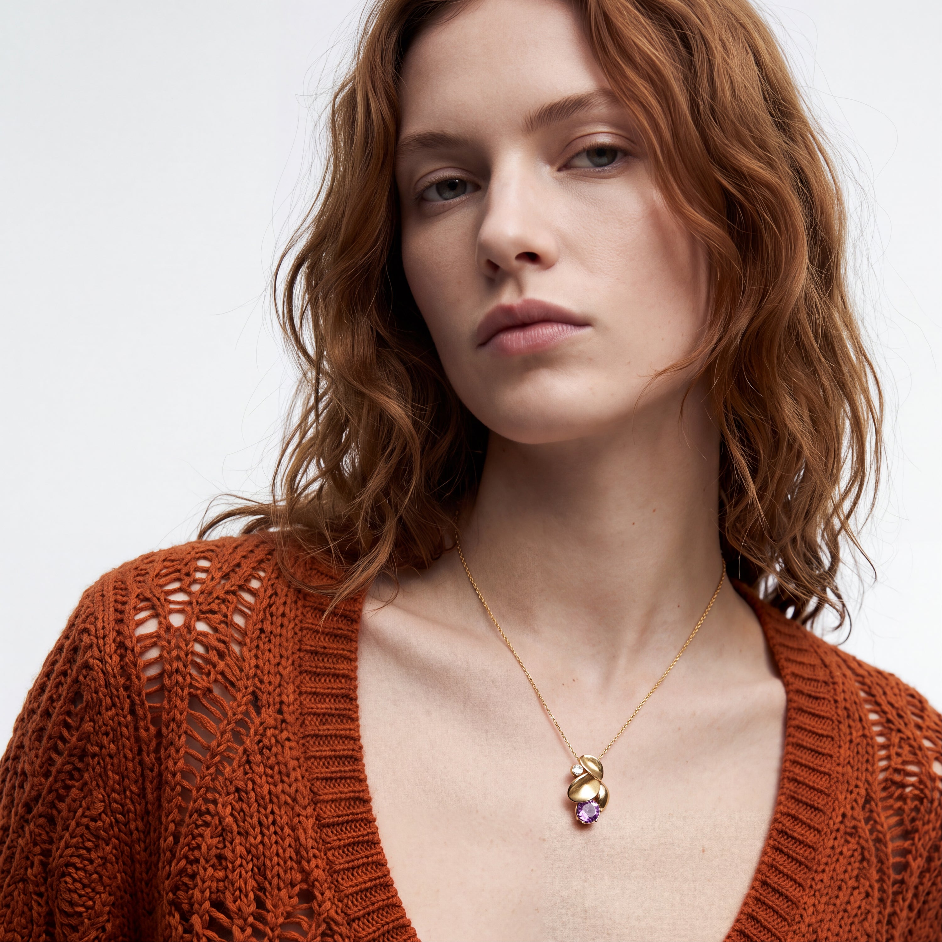 Purple crystal necklace with an 18k yellow gold finish - Guowa