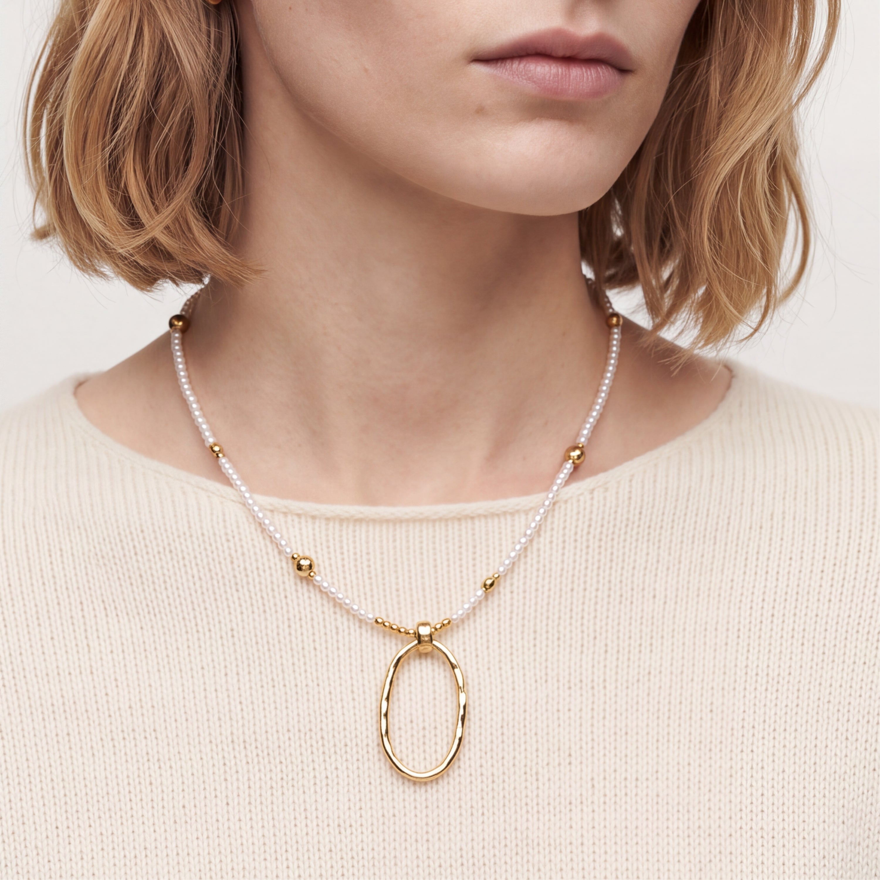 Collar de Perla Blanca acabado en oro amarillo de 18k - Apdak