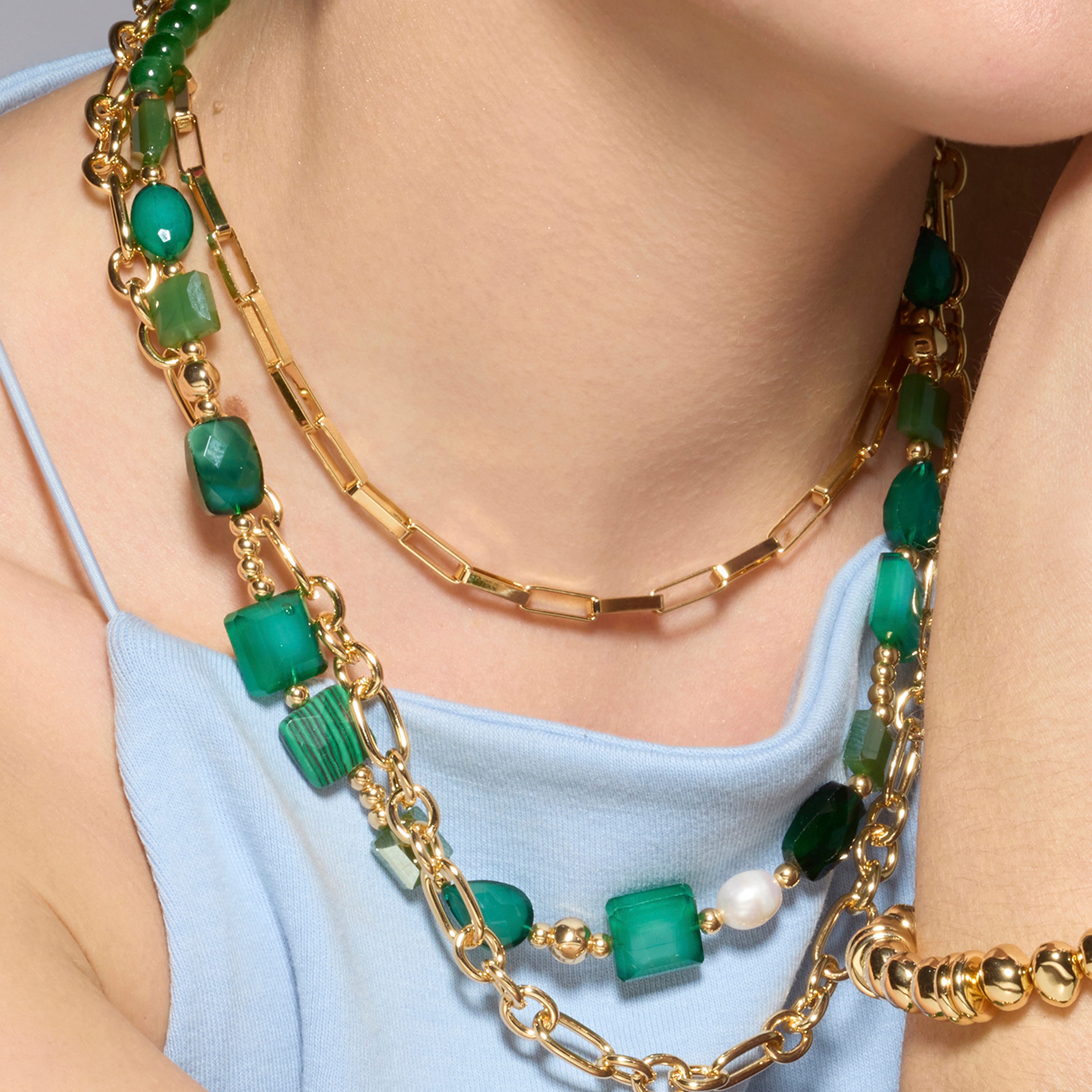 Collar acabado oro amarillo de 18k y Resina Verde - Nyste