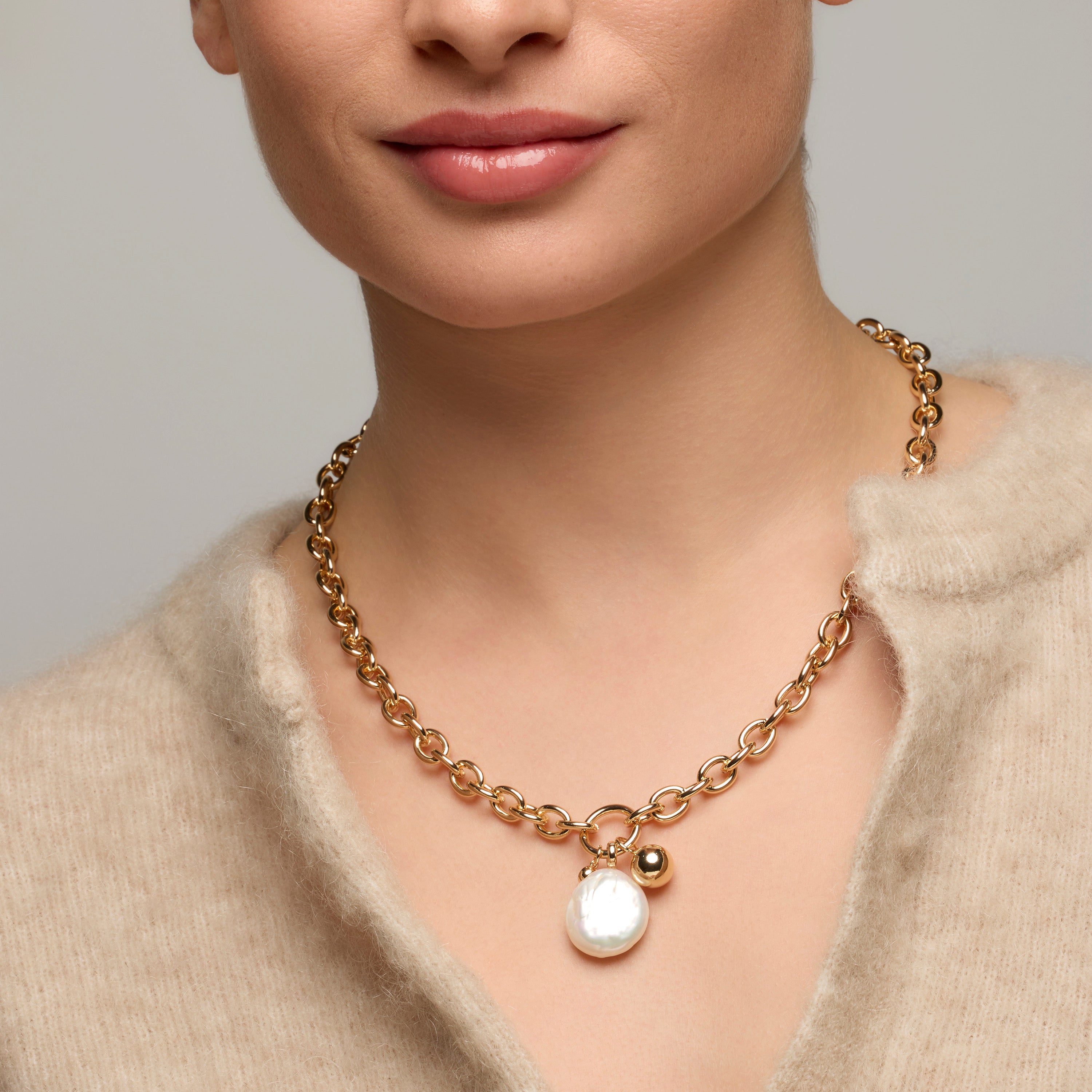 Halskette aus 18k Gelbgold und Weißer Perle - Rinwe