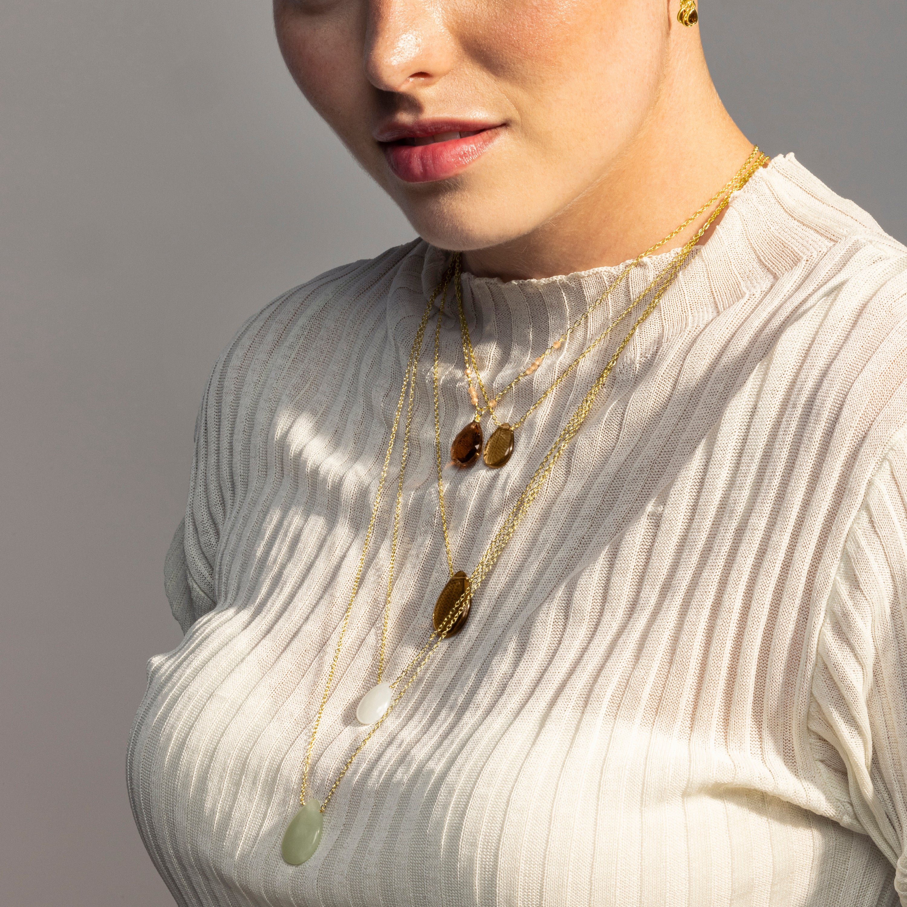 Collar de Cuarzo Ahumado Cristal de Roca acabado en oro amarillo 18K - Abelia