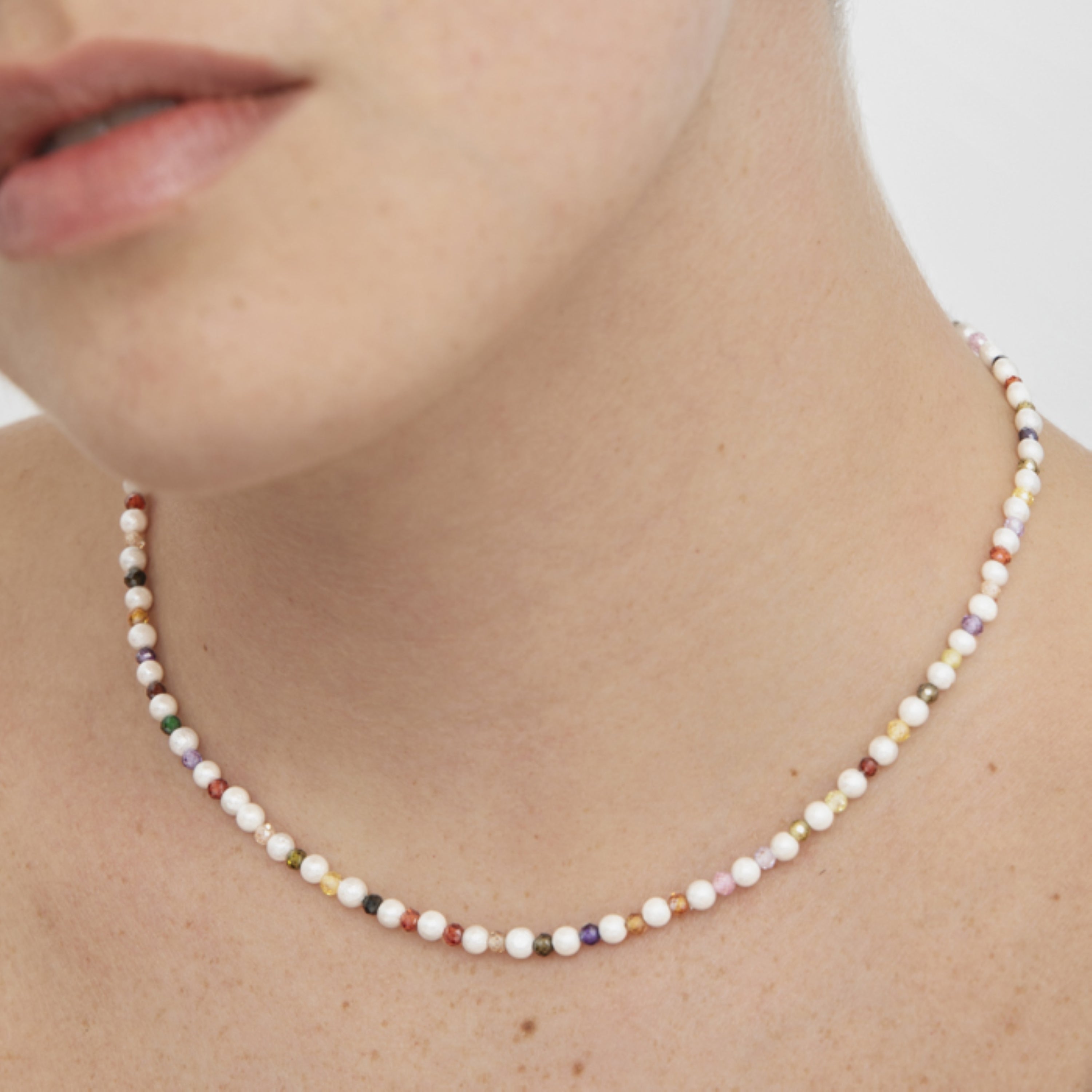 Multicolor Crystal Necklace finished in 18K yellow gold - Amio