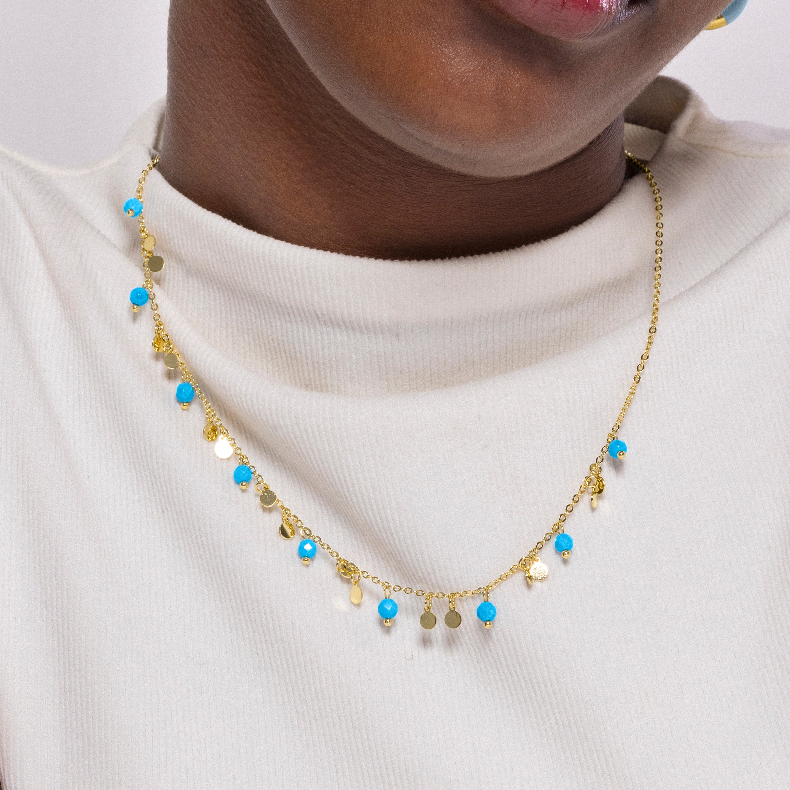 Collana vintage con sfere di turchese con susta in oro giallo 18k e di – Antichità Galliera Collana vintage con sfere di turchese con susta in oro giallo 18k e di – Antichità Galliera