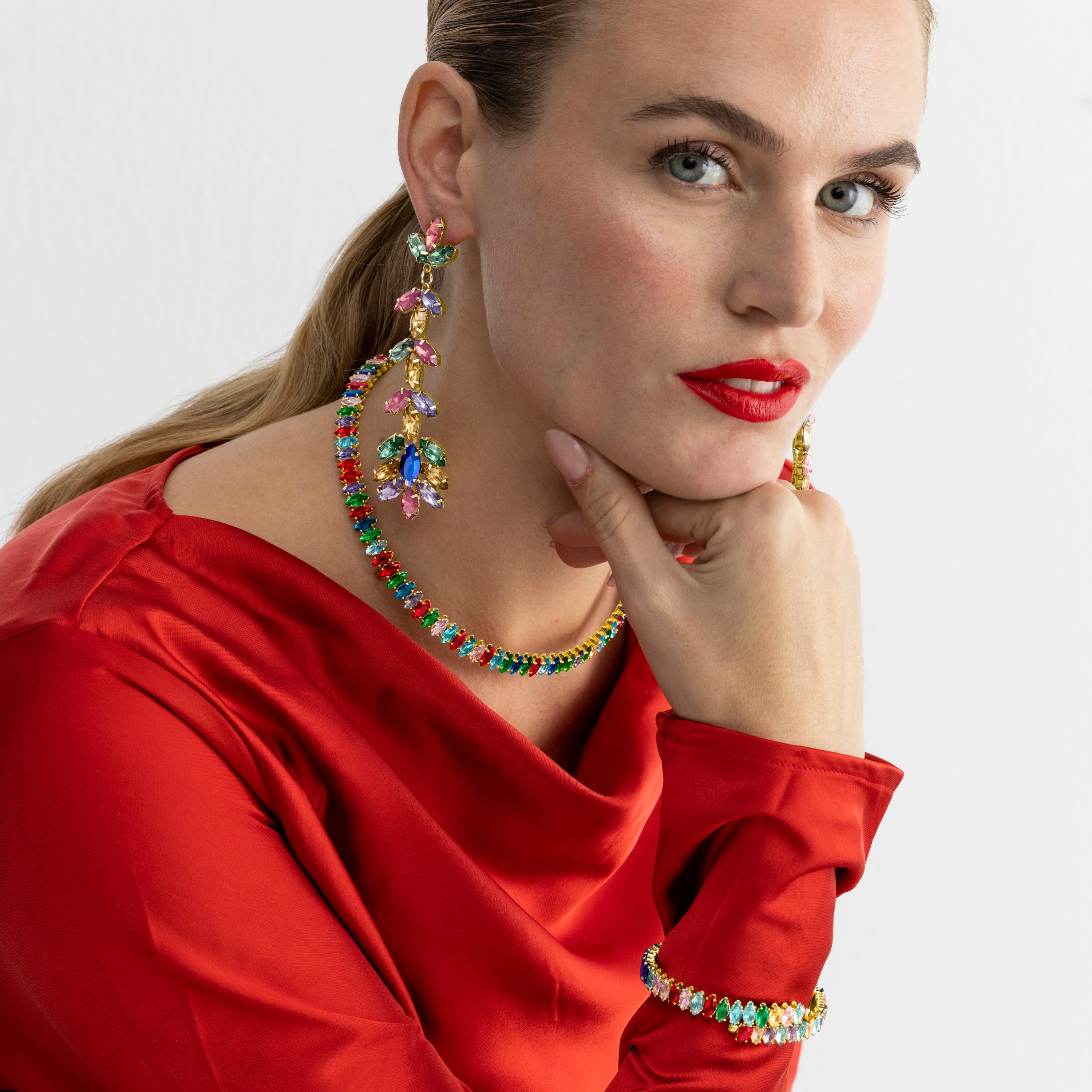 Halskette mit mehrfarbigem Kristall, 18k Goldfinish - Nex