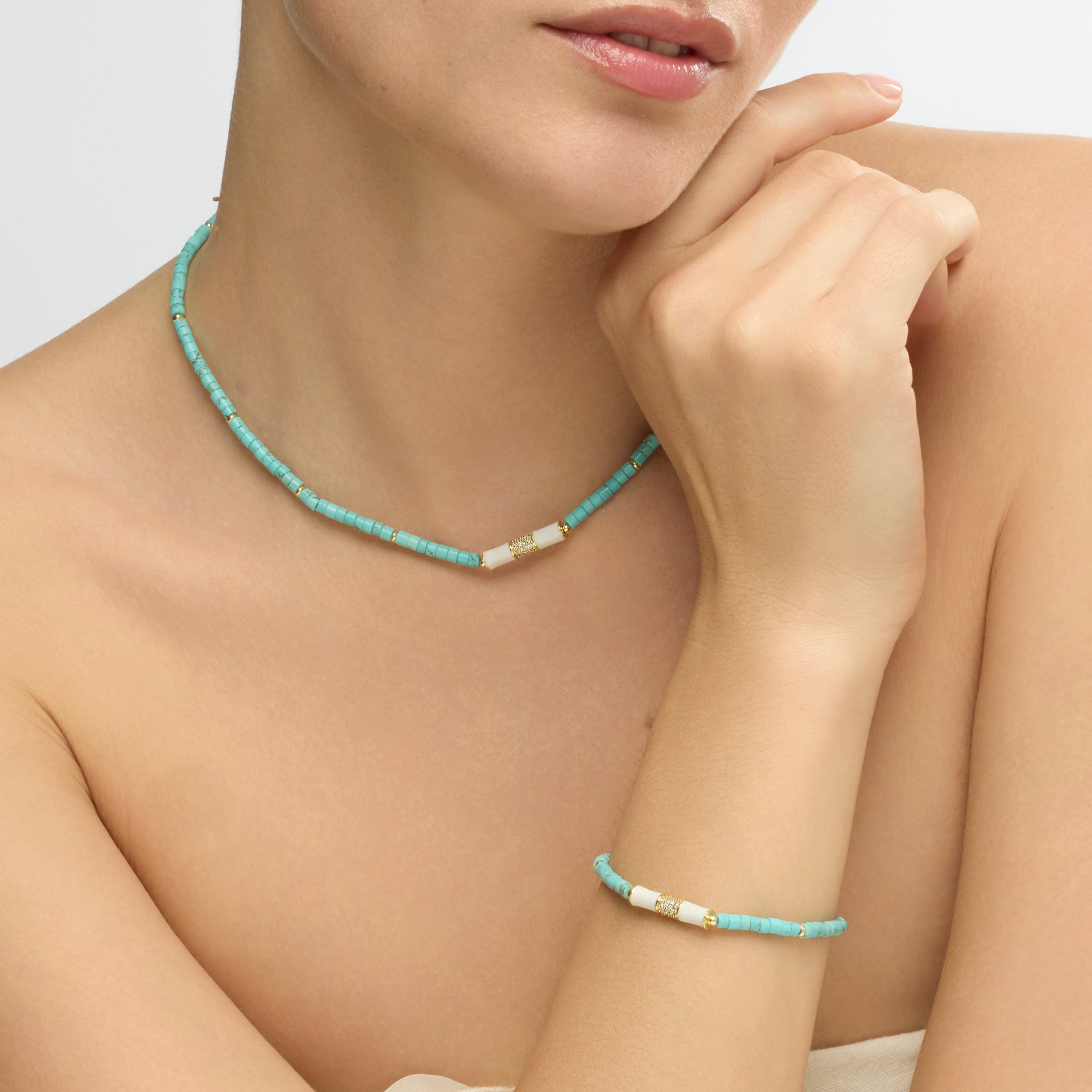 Colar acabado em ouro amarelo de 18k e ônix - Asmi