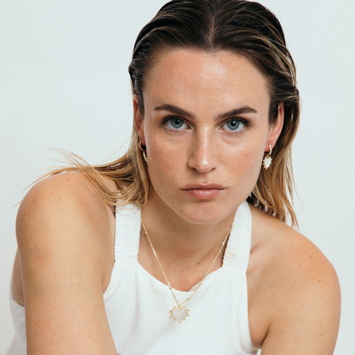 Collar acabado oro amarillo de 18k y Madreperla Blanca - Marloi