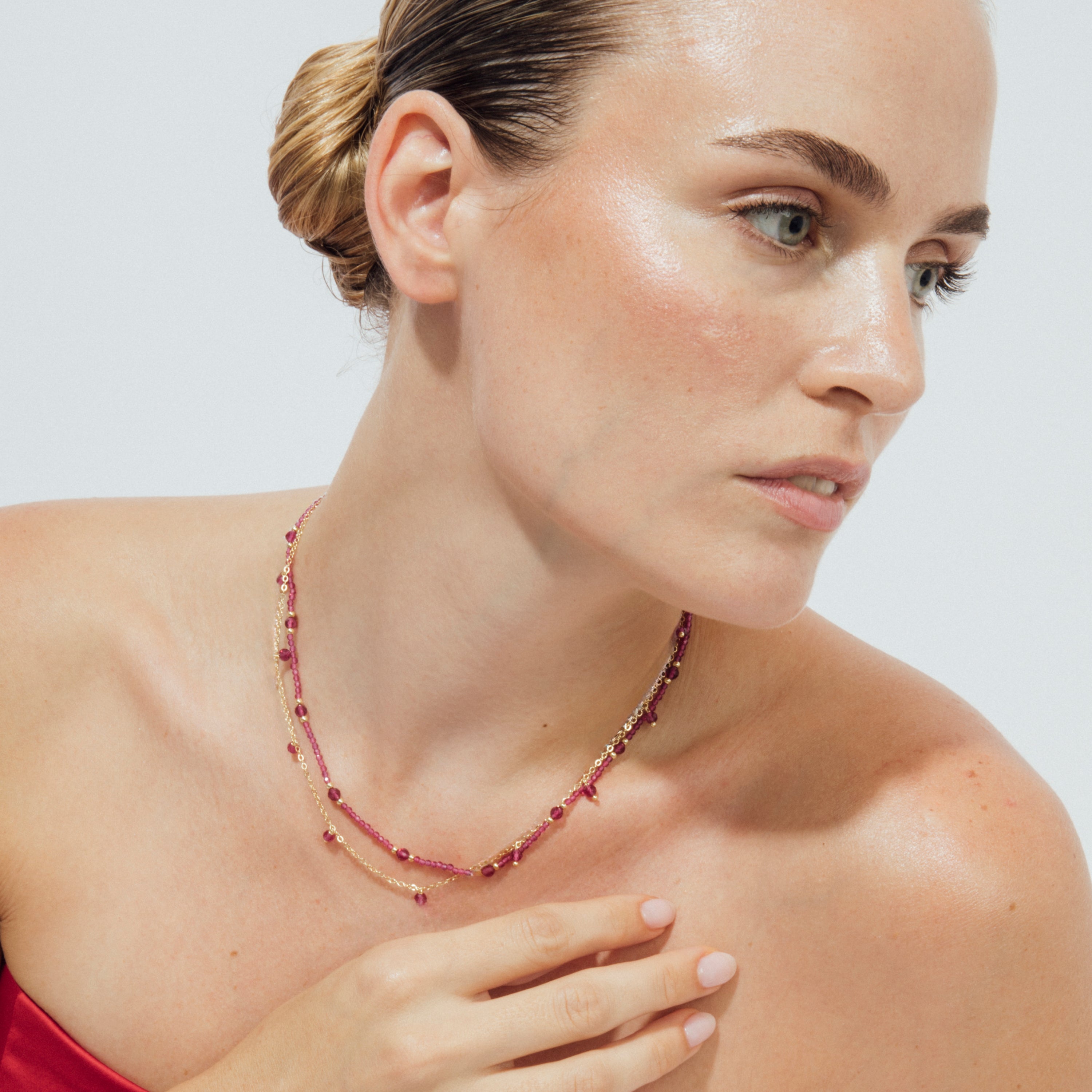 Collar de Cristal Rosa acabado en oro amarillo 18k - Aira