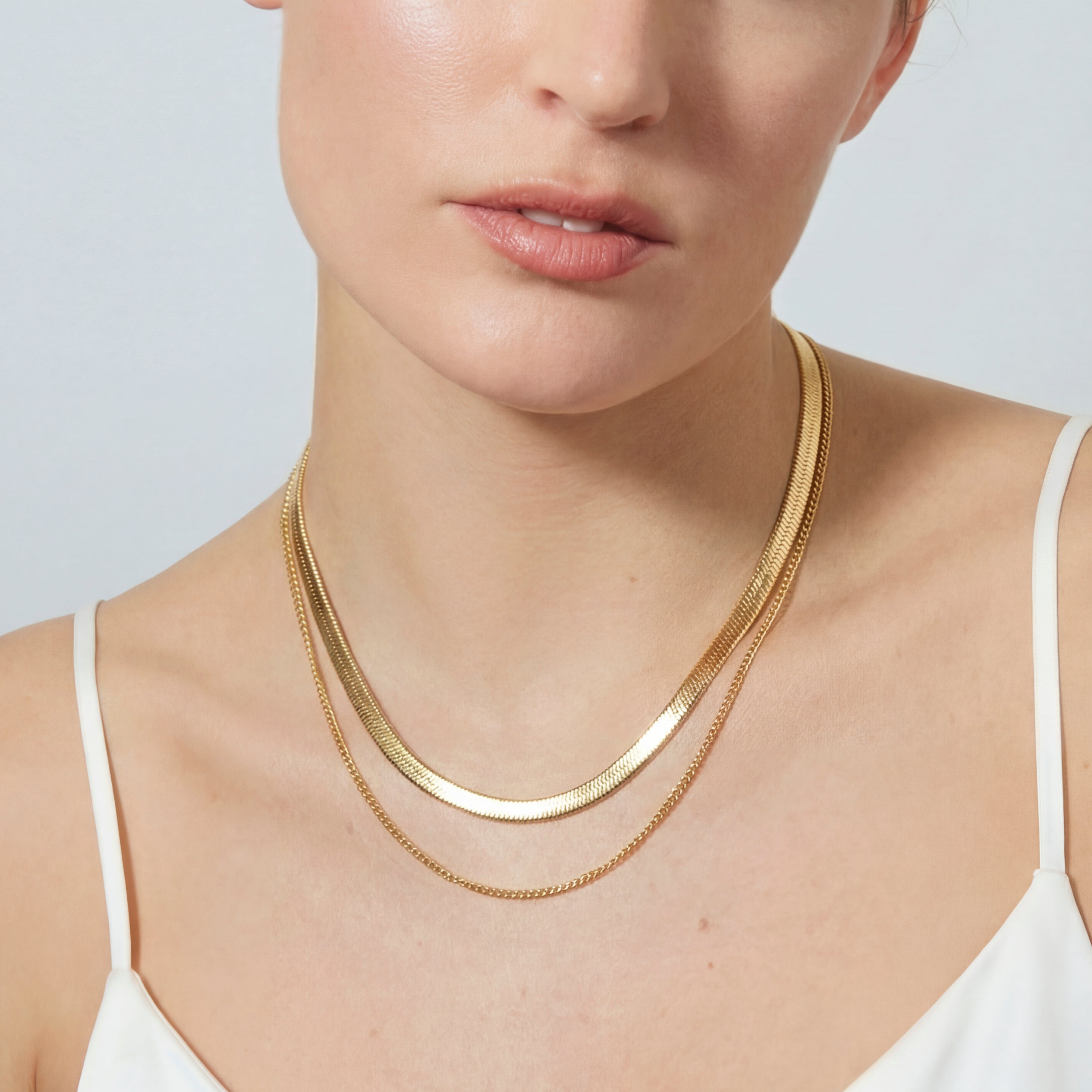Colar acabado em ouro amarelo de 18k - Jezo