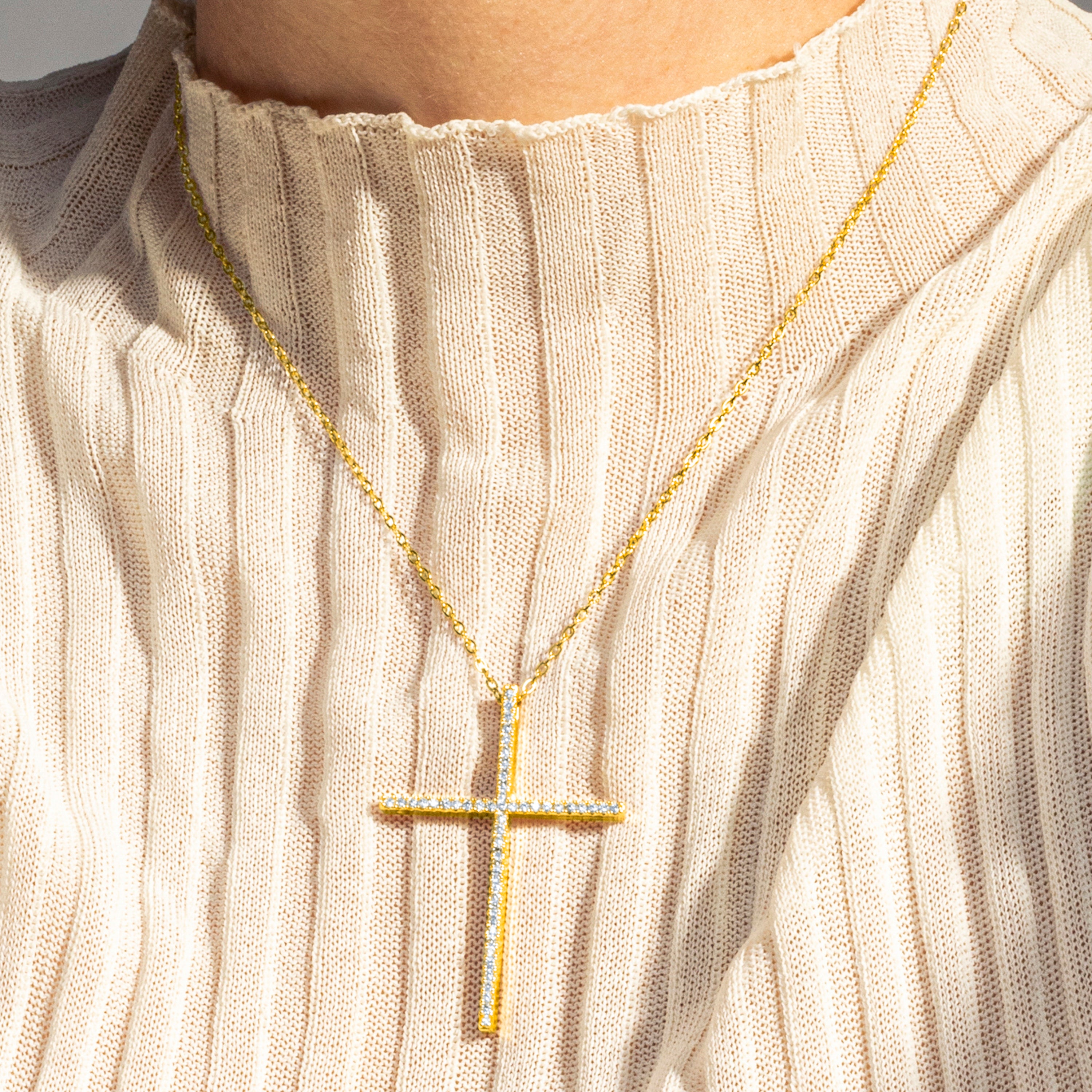 Collar with Brilliant Zirconia finished in 18K gold - Saisa