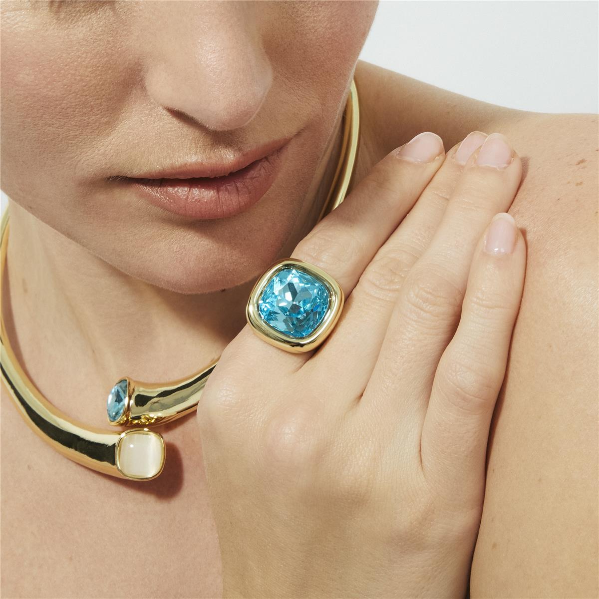 Anello finito in oro giallo 18k e Cristallo Blu - Cuako