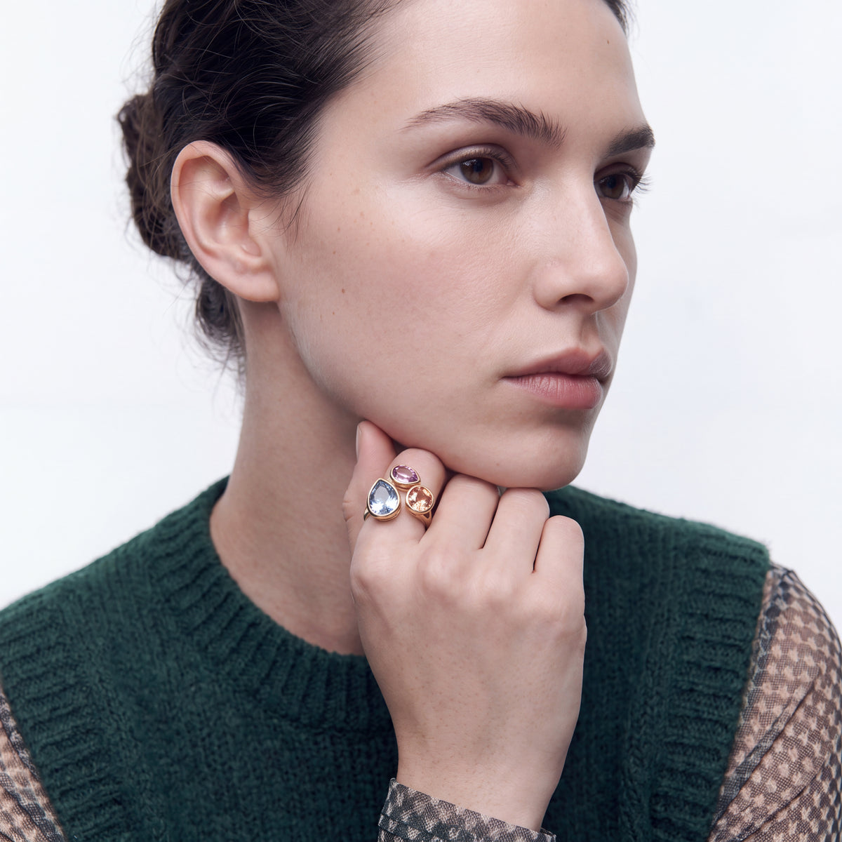 Anillo de Cristal Multicolor acabado en oro amarillo de 18k - Moodab