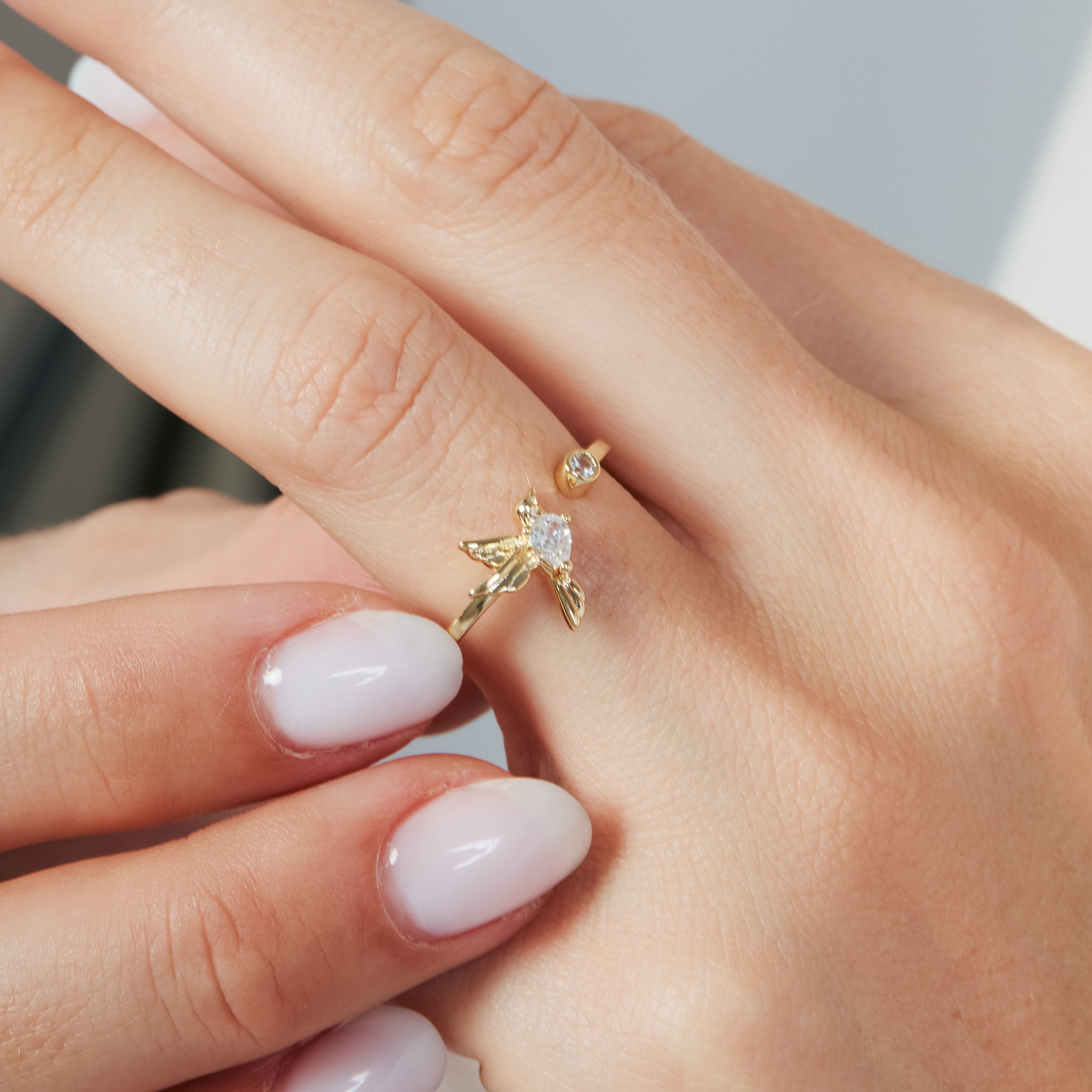 Anillo de Circonita Brillante acabado en oro amarillo de 18k - Dur