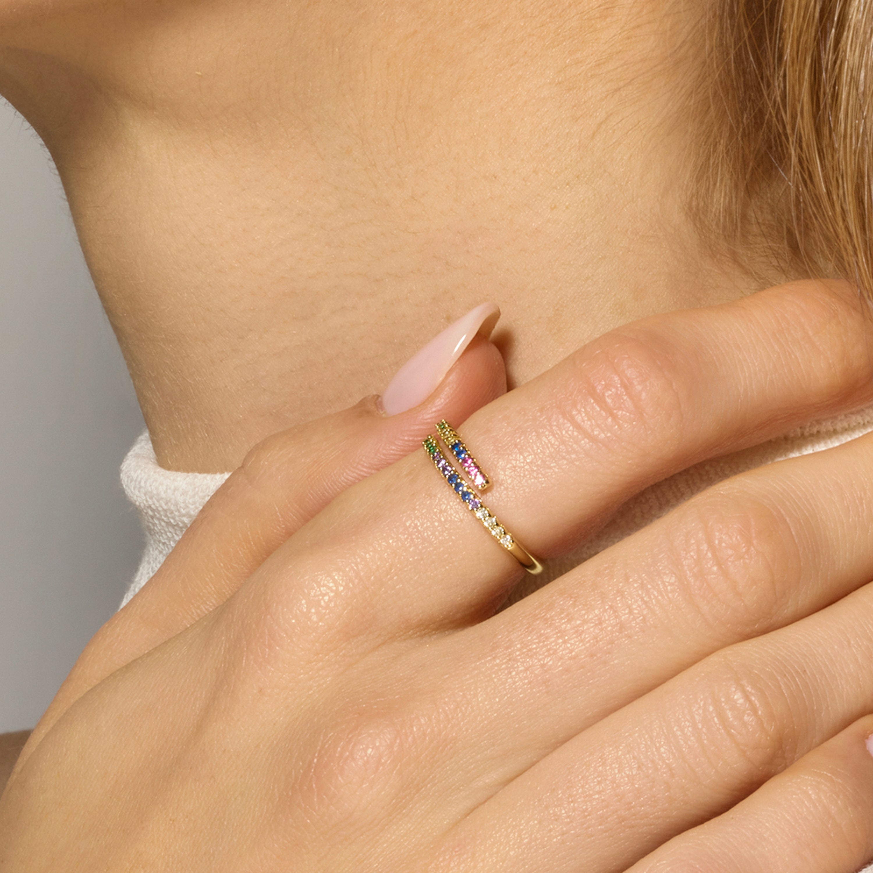 Anel com Zircónia Multicolor acabamento em ouro 18k - Tazel