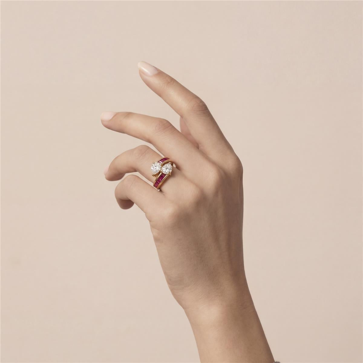 Ring with Brilliant Zirconia finished in 18k gold - Darbia