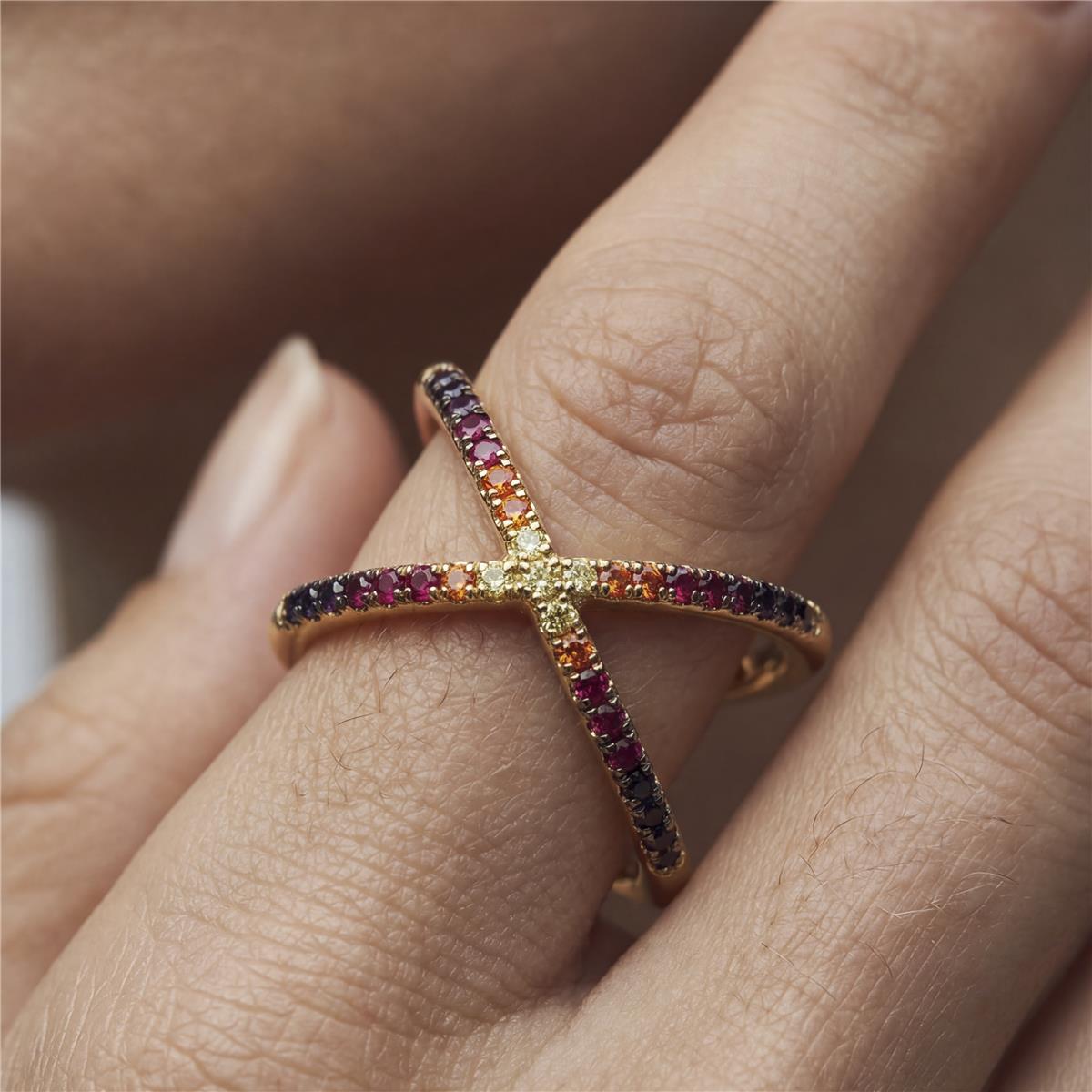 Anillo de Circonita Multicolor acabado en oro amarillo de 18k - Zadra