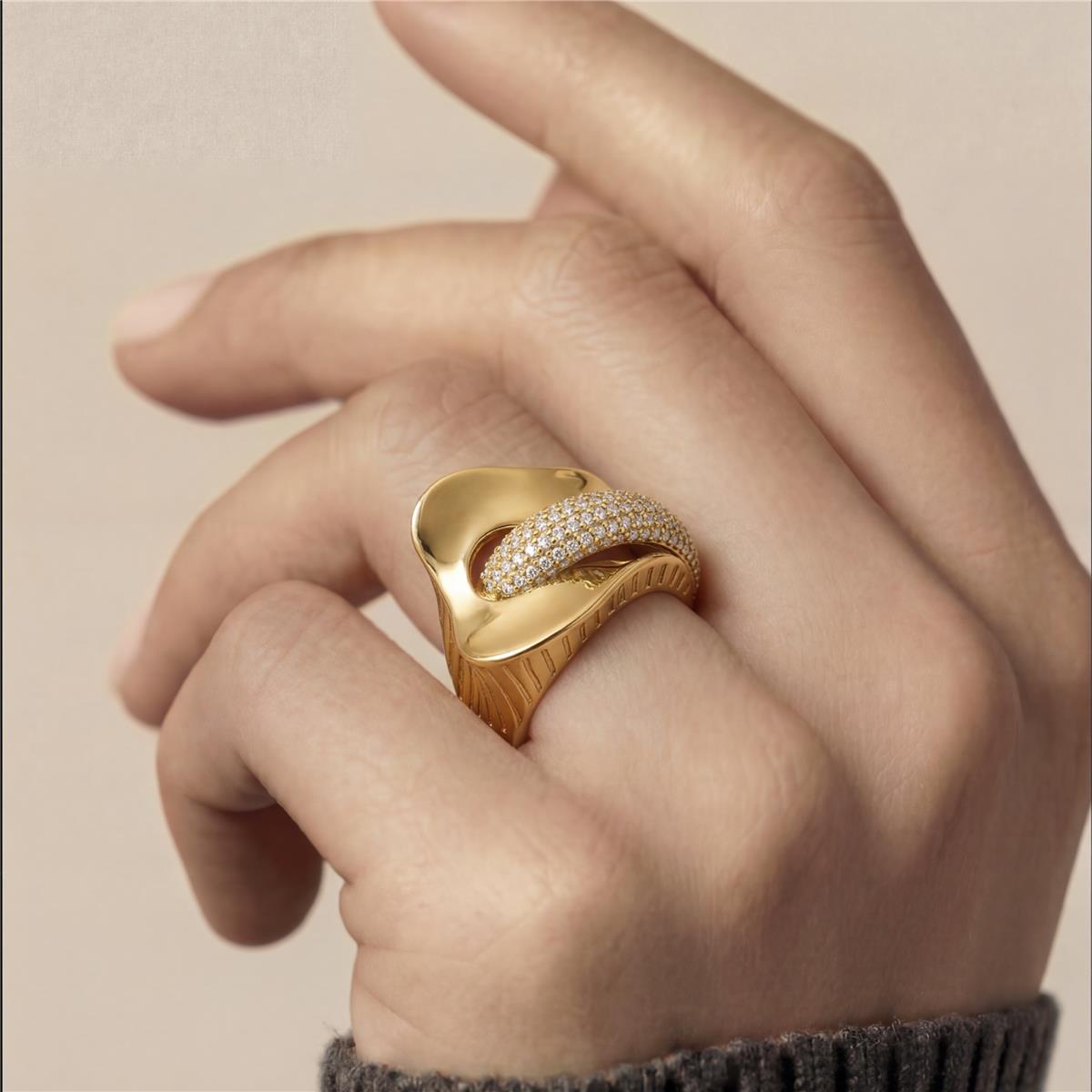 Anillo de Circonita Brillante acabado en oro amarillo de 18k - Lefri