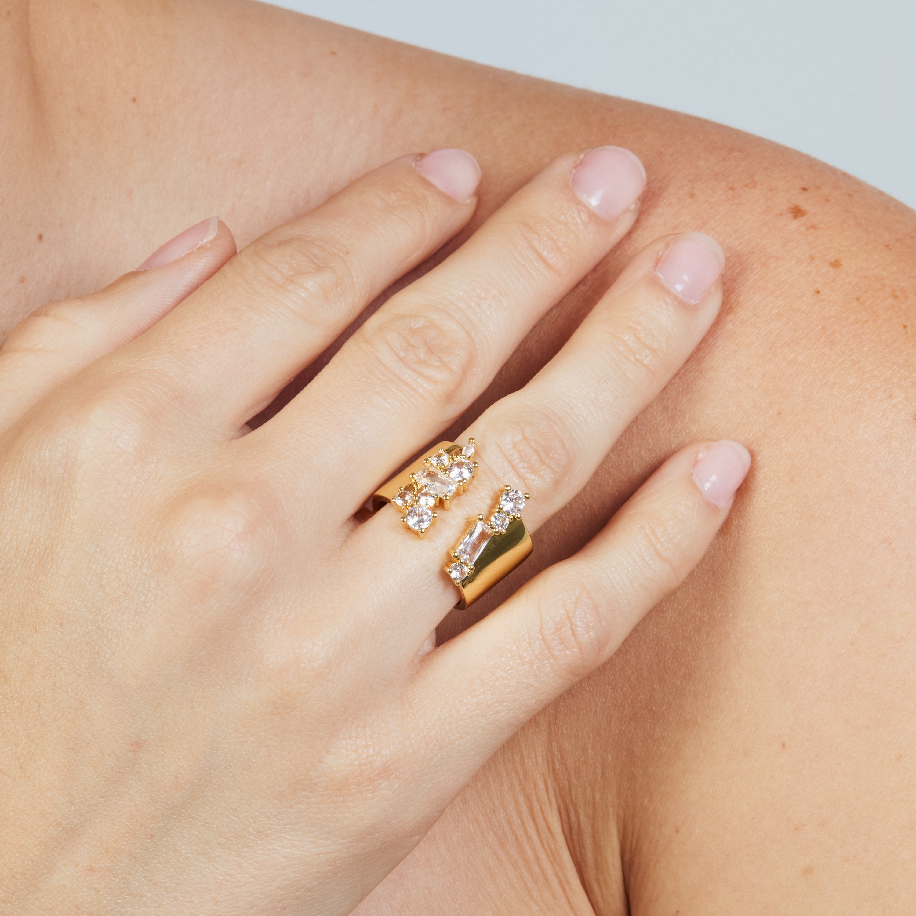 18k Yellow Gold Finished Metal Alloy and Sparkling Cubic Zirconia Ring - Legin