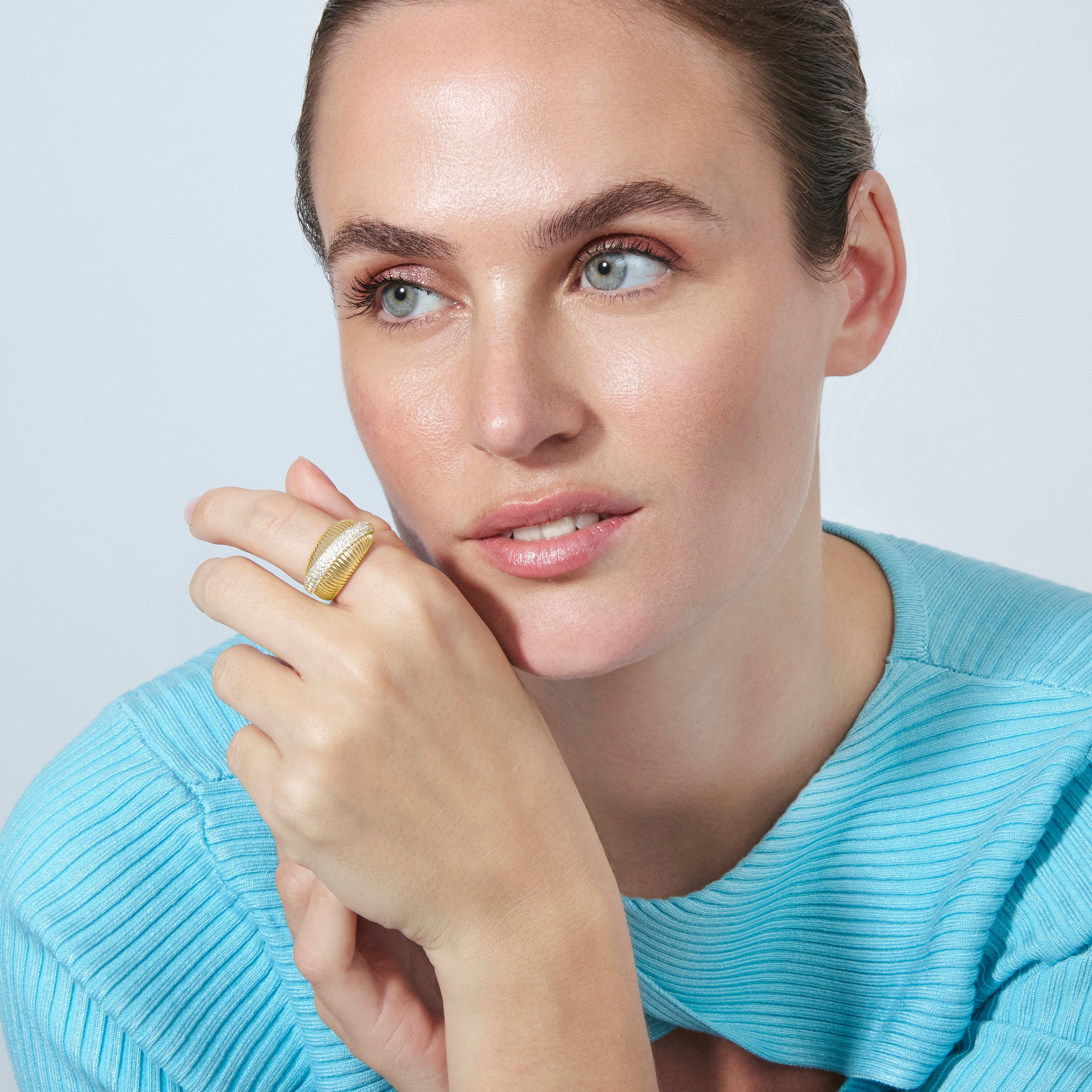 Brilliant Cubic Zirconia Ring with 18k Yellow Gold Finish - Jedrac