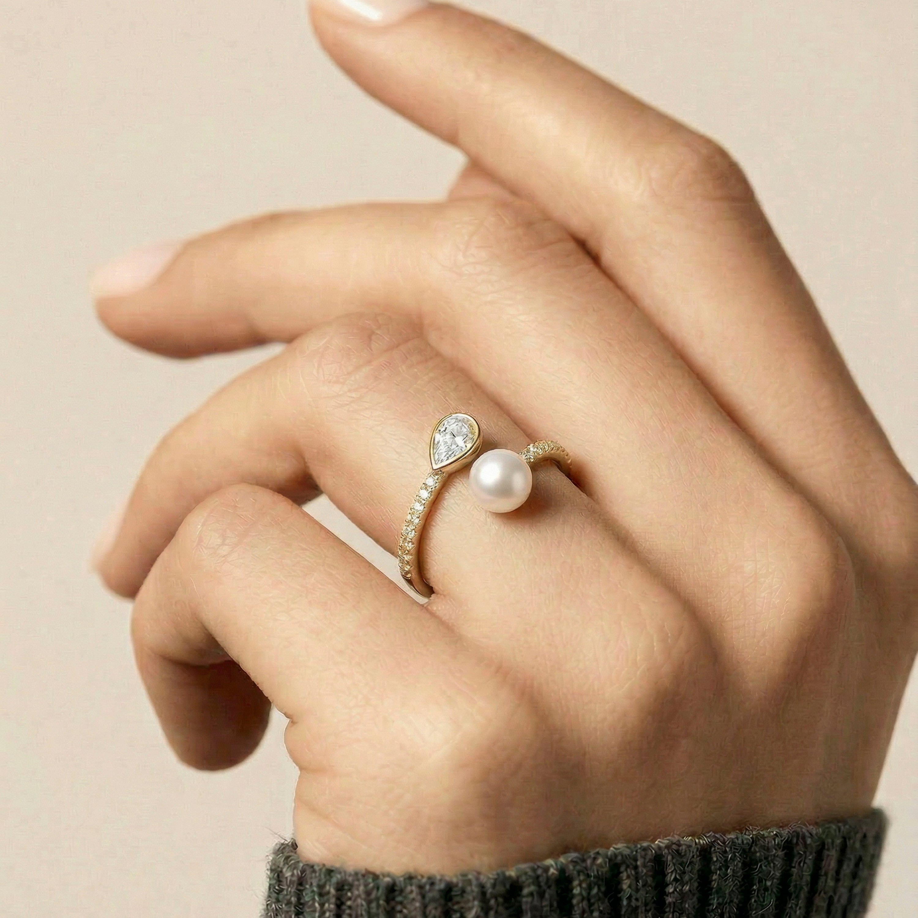 Bright Zirconia Ring with 18k Yellow Gold Finish - Hagoe