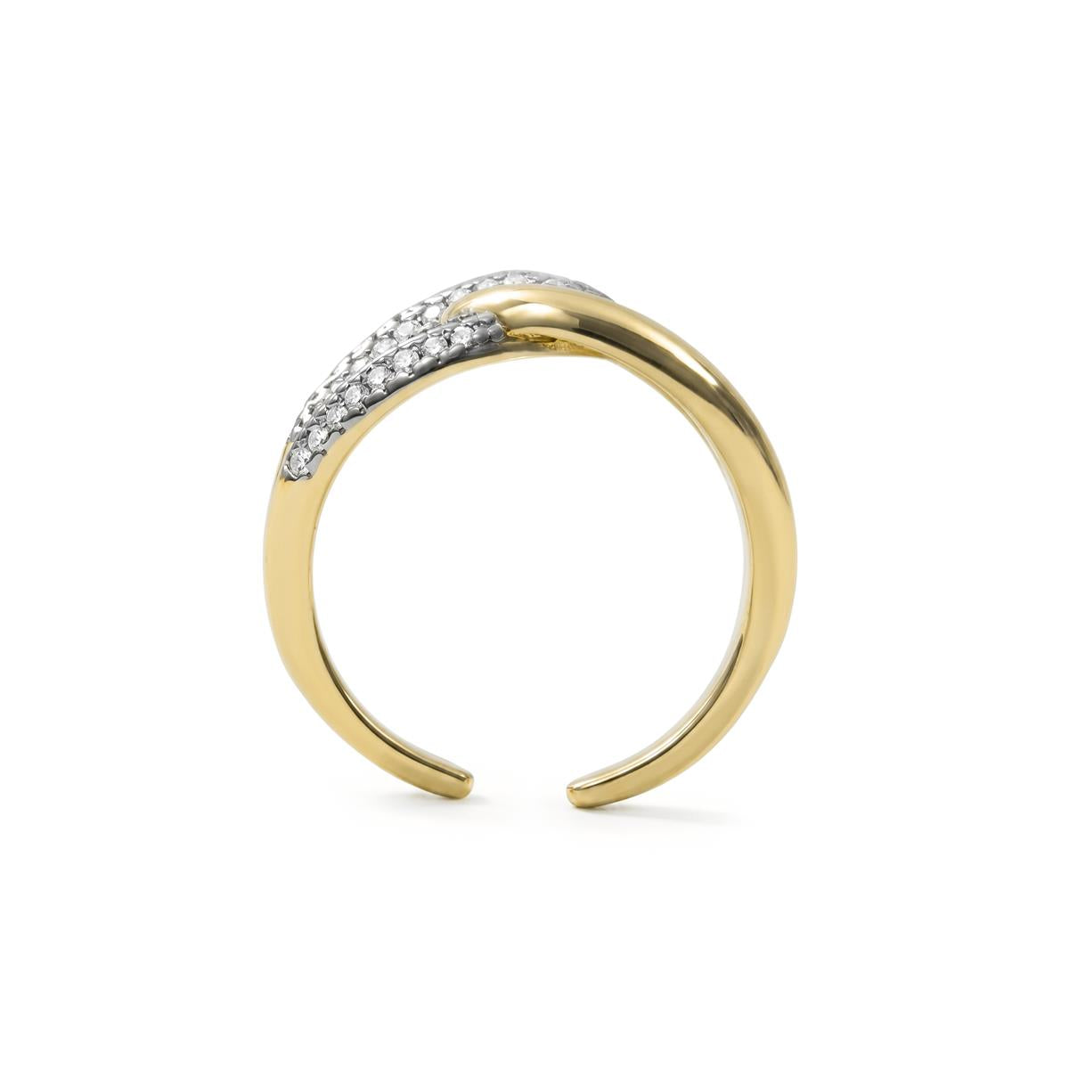 Anillo de Aleación de Metal y Circonita Brillante acabado en oro amarillo de 18k - Denan