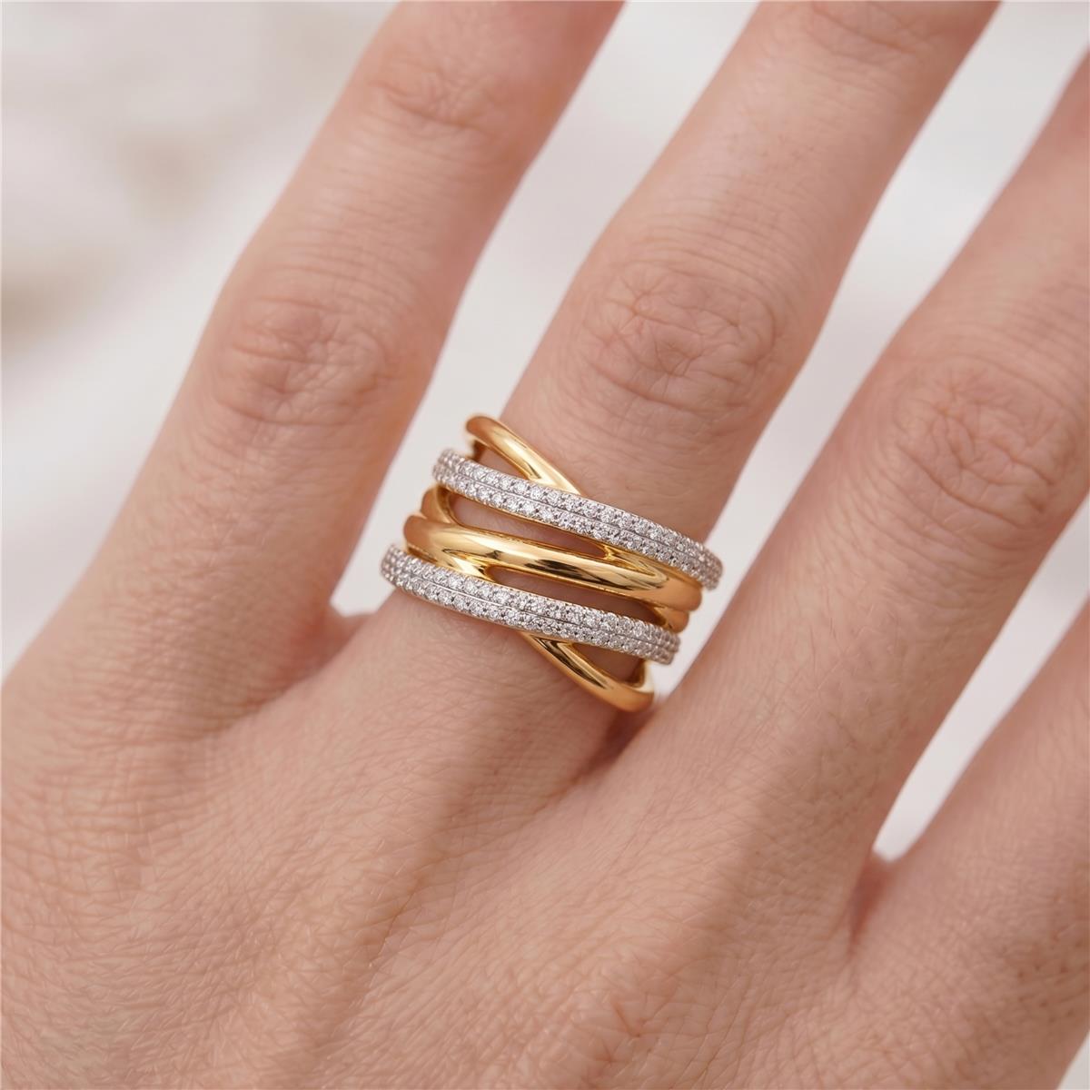 Anillo de Aleación de Metal y Circonita Brillante acabado en oro amarillo de 18k - Ximara