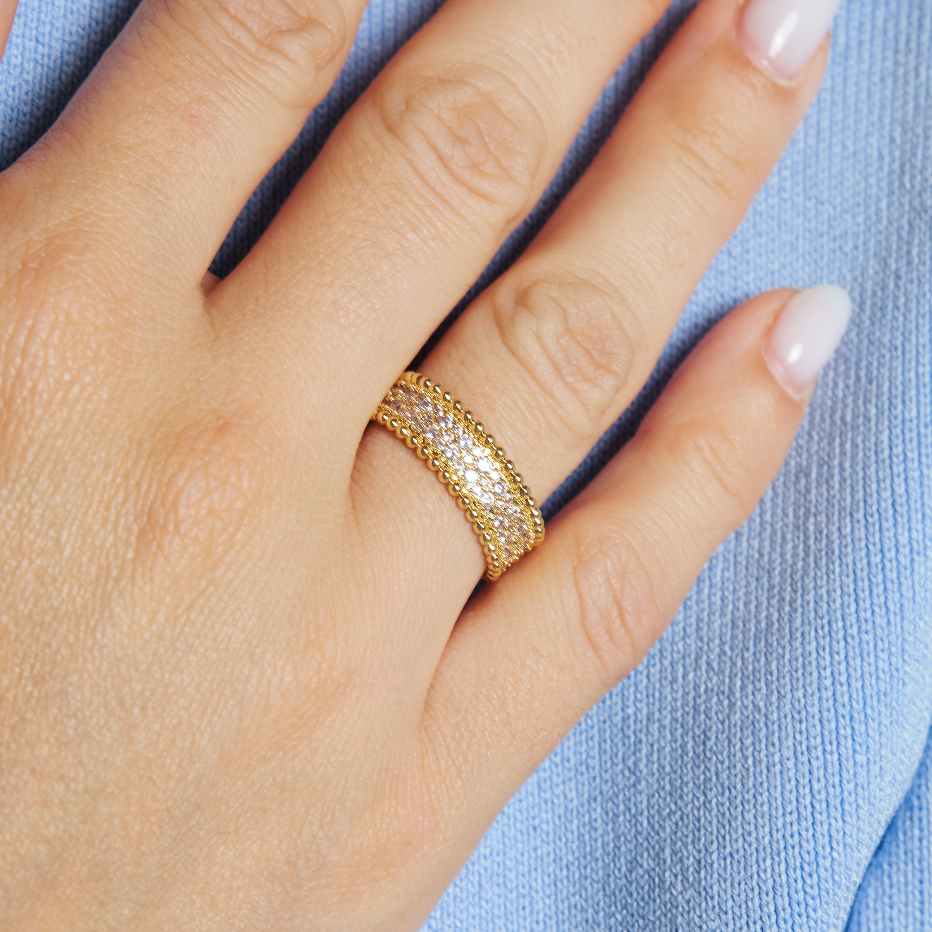 Anillo de Circonita Brillante acabado en oro amarillo de 18k - Duman