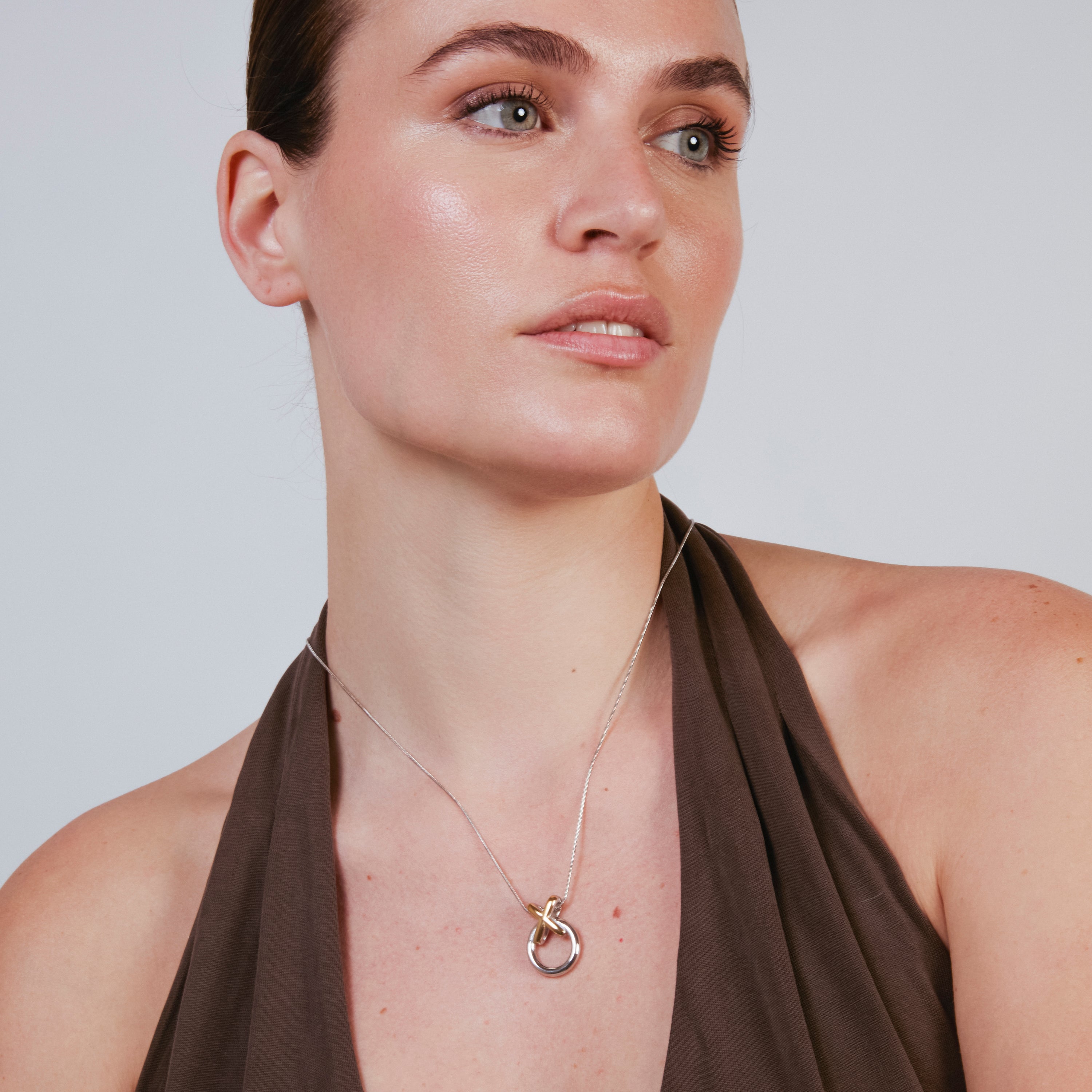 Collier finition or jaune 18 carats et rhodium - Merilah