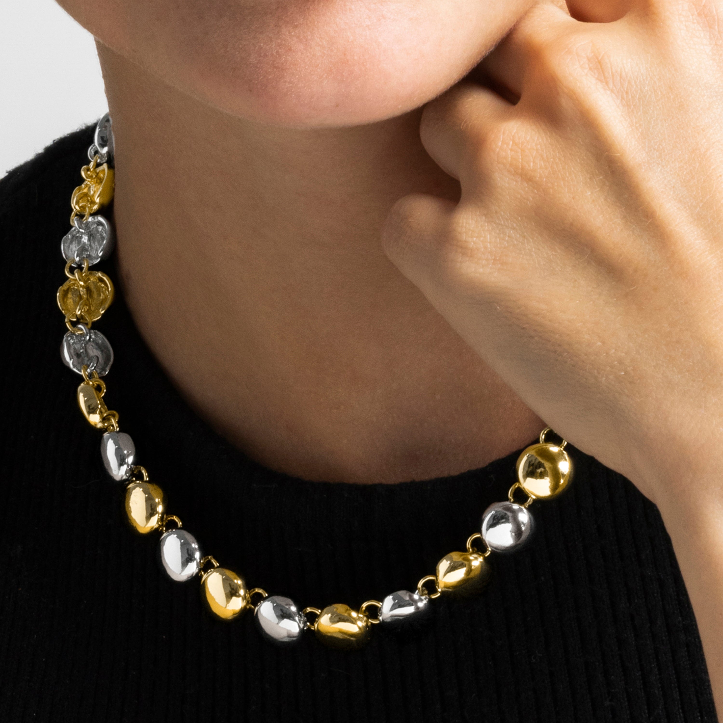 Halskette mit 18k Goldfinish - Vorgia