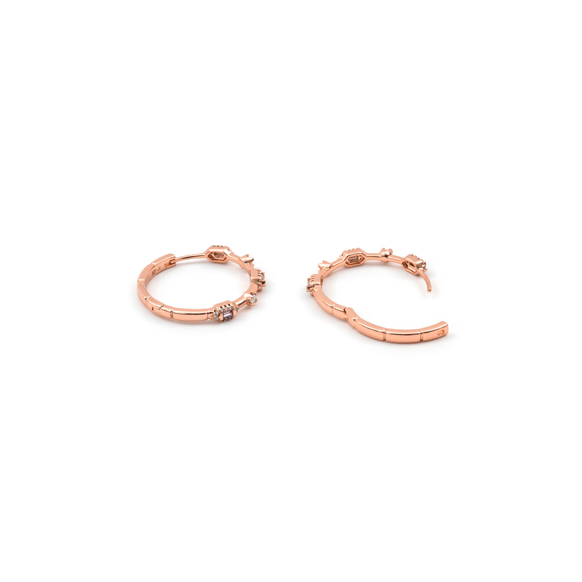 Orecchini con zirconi brillanti finitura in oro rosa 18k - Shauo