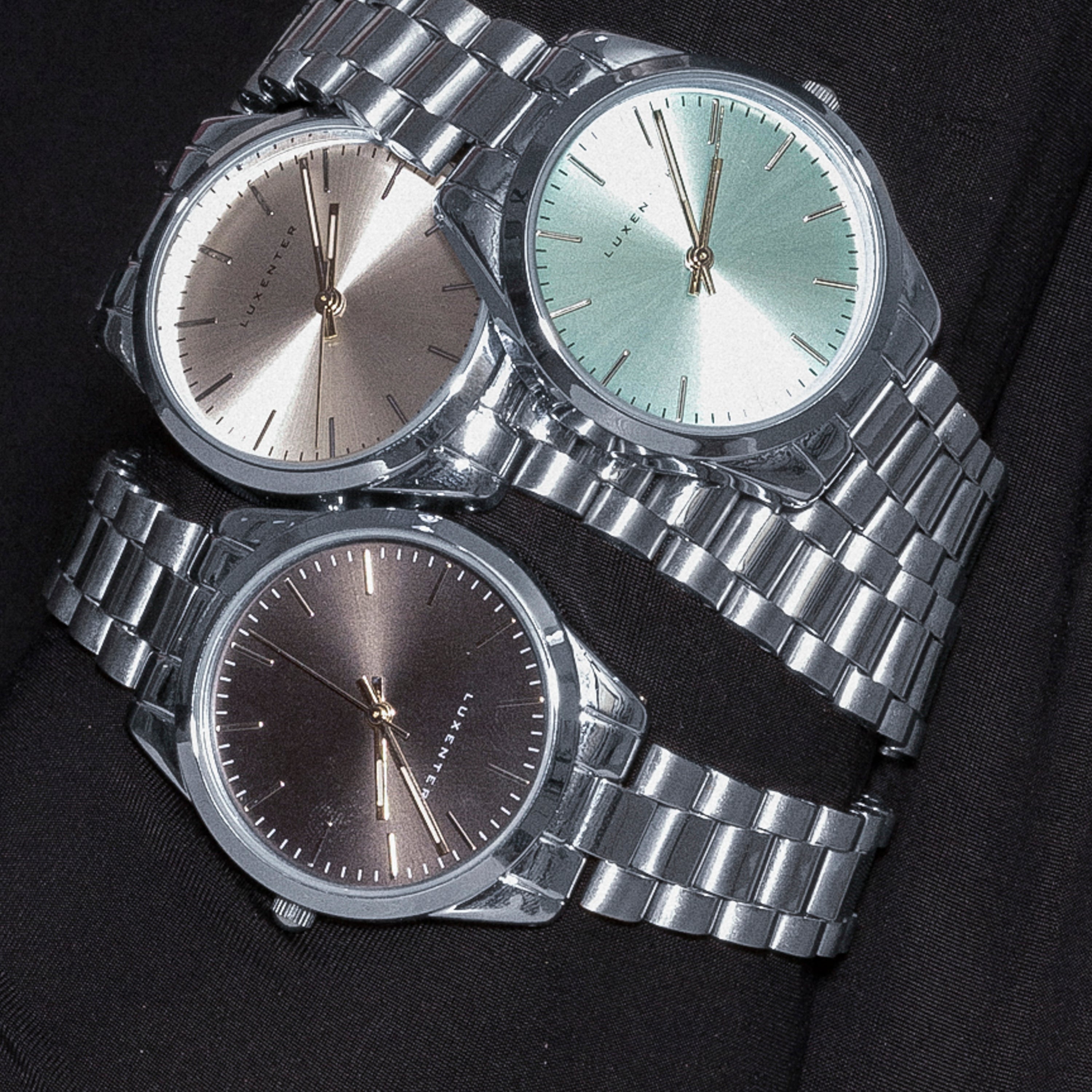 Light Blue Metallic Watch with Silver Finish - Verni