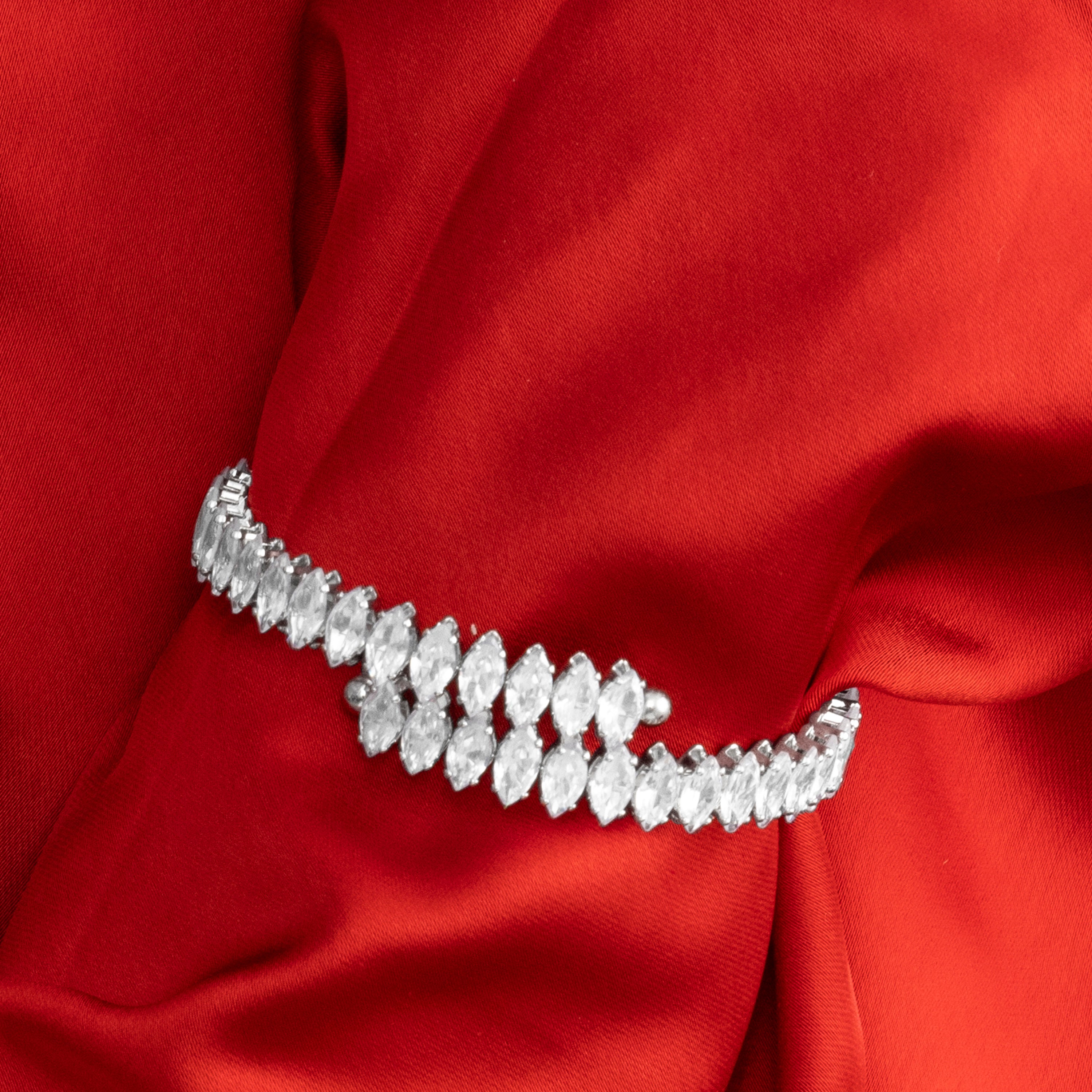 Bracelet avec Zircone Brillante finition argent - Comega