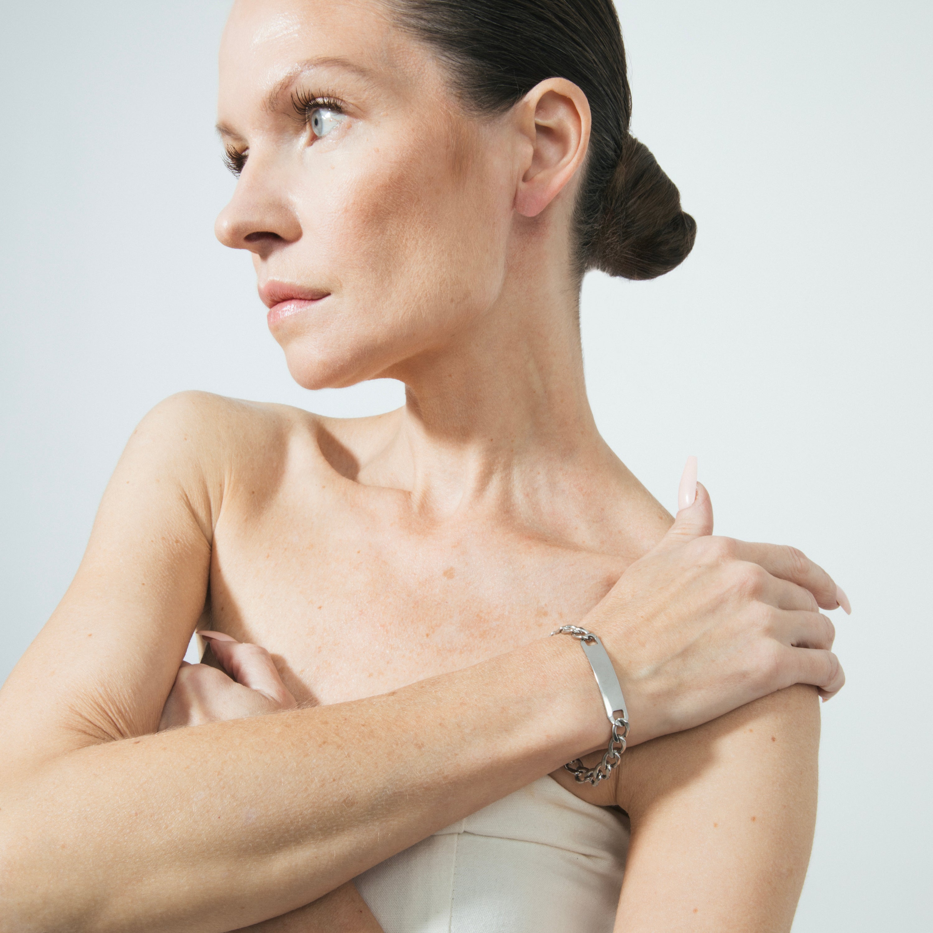 Pulseira com acabamento em ródio - Yitru