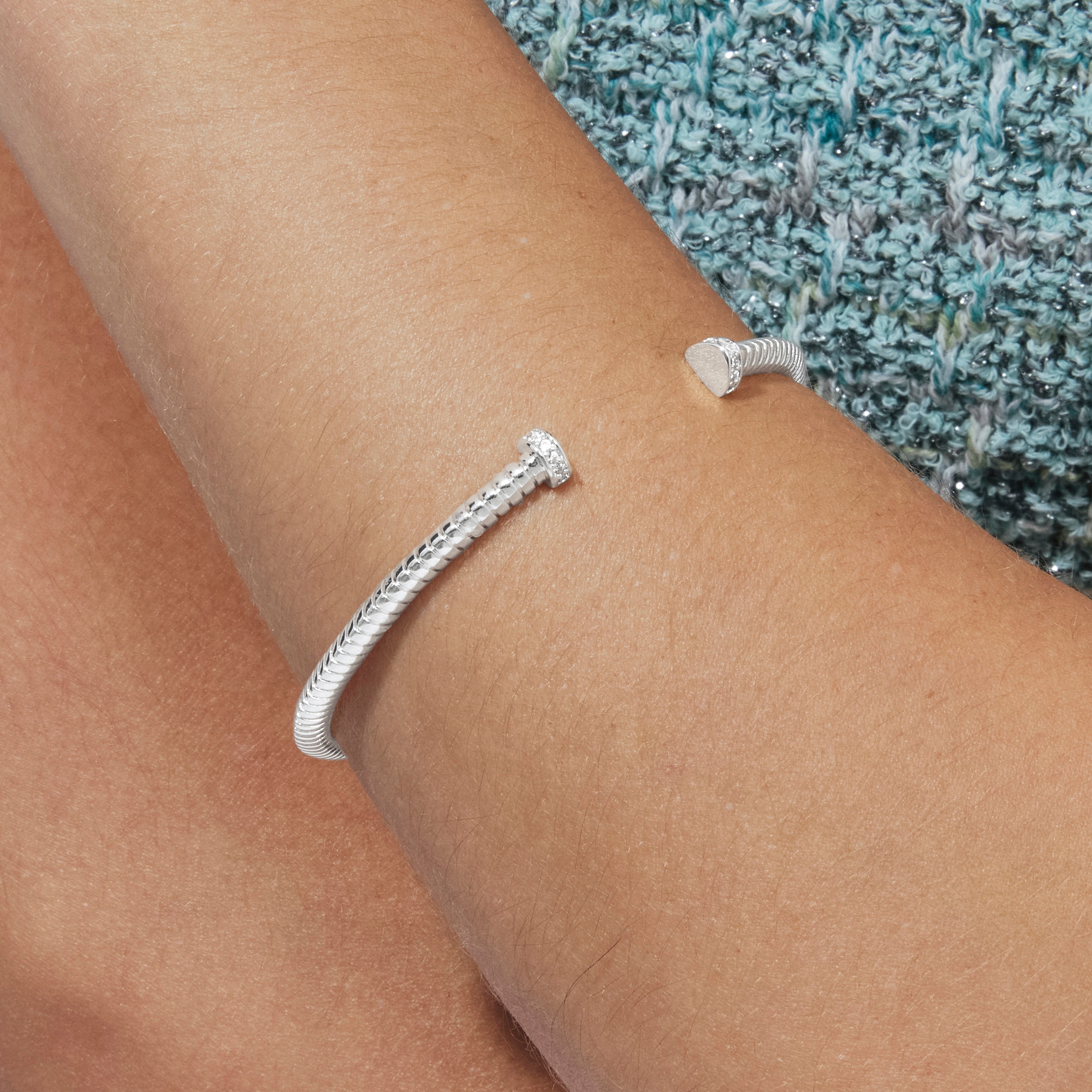 Rhodium-Finished Sparkling Cubic Zirconia Bracelet - Aih