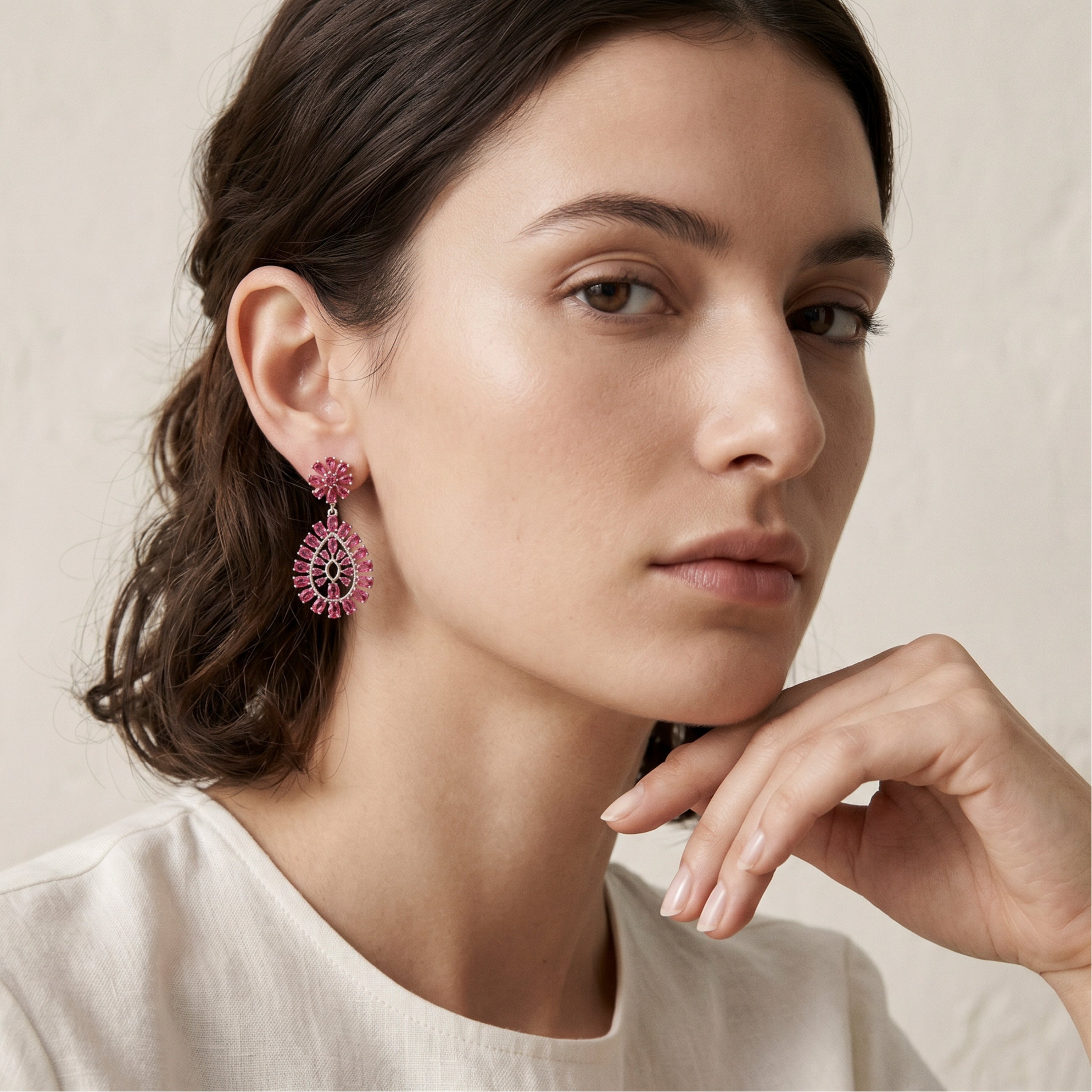 Brincos de Cristal Roxo acabados em ouro amarelo 18K - Phiaqua