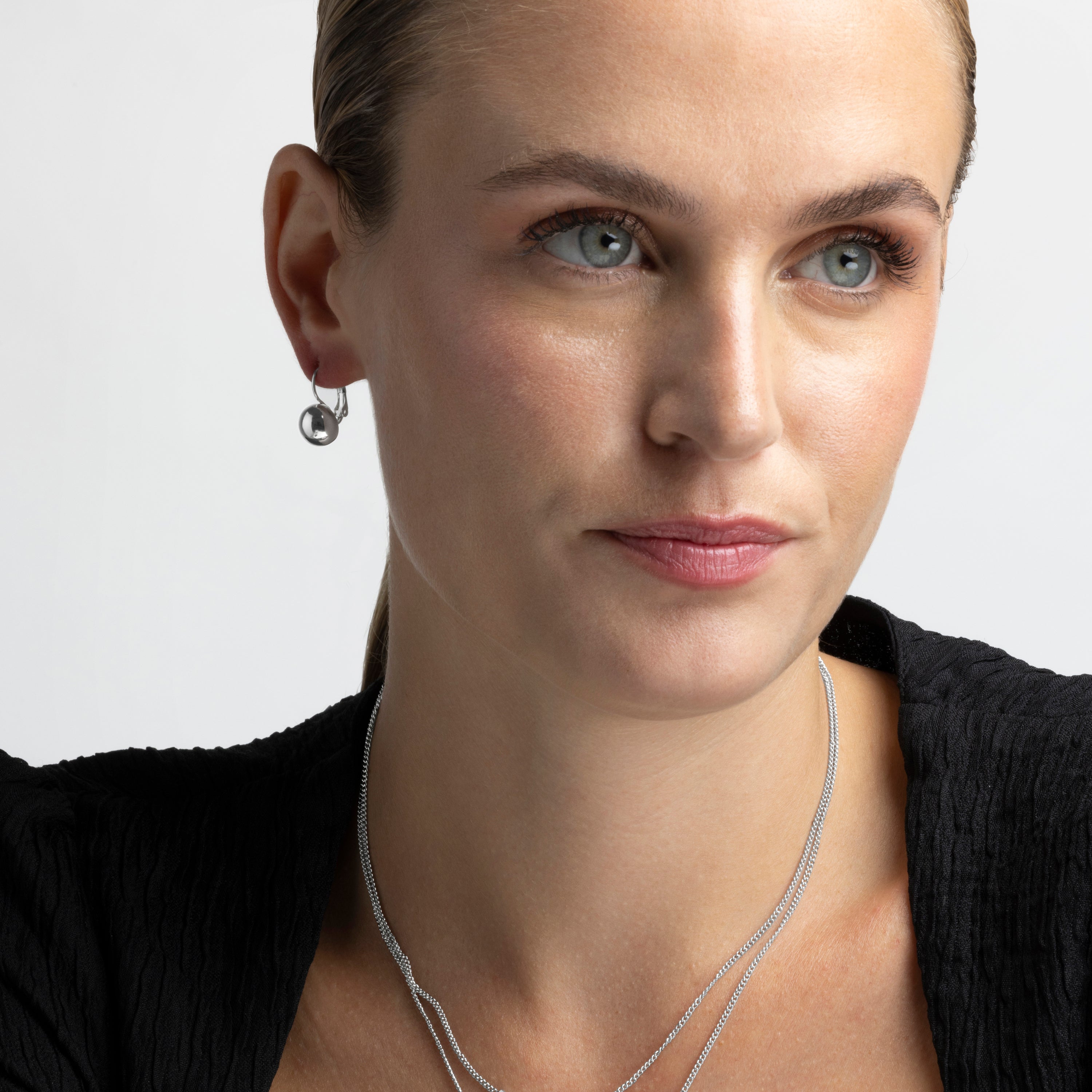 Pendientes acabados en rodio - Nenje