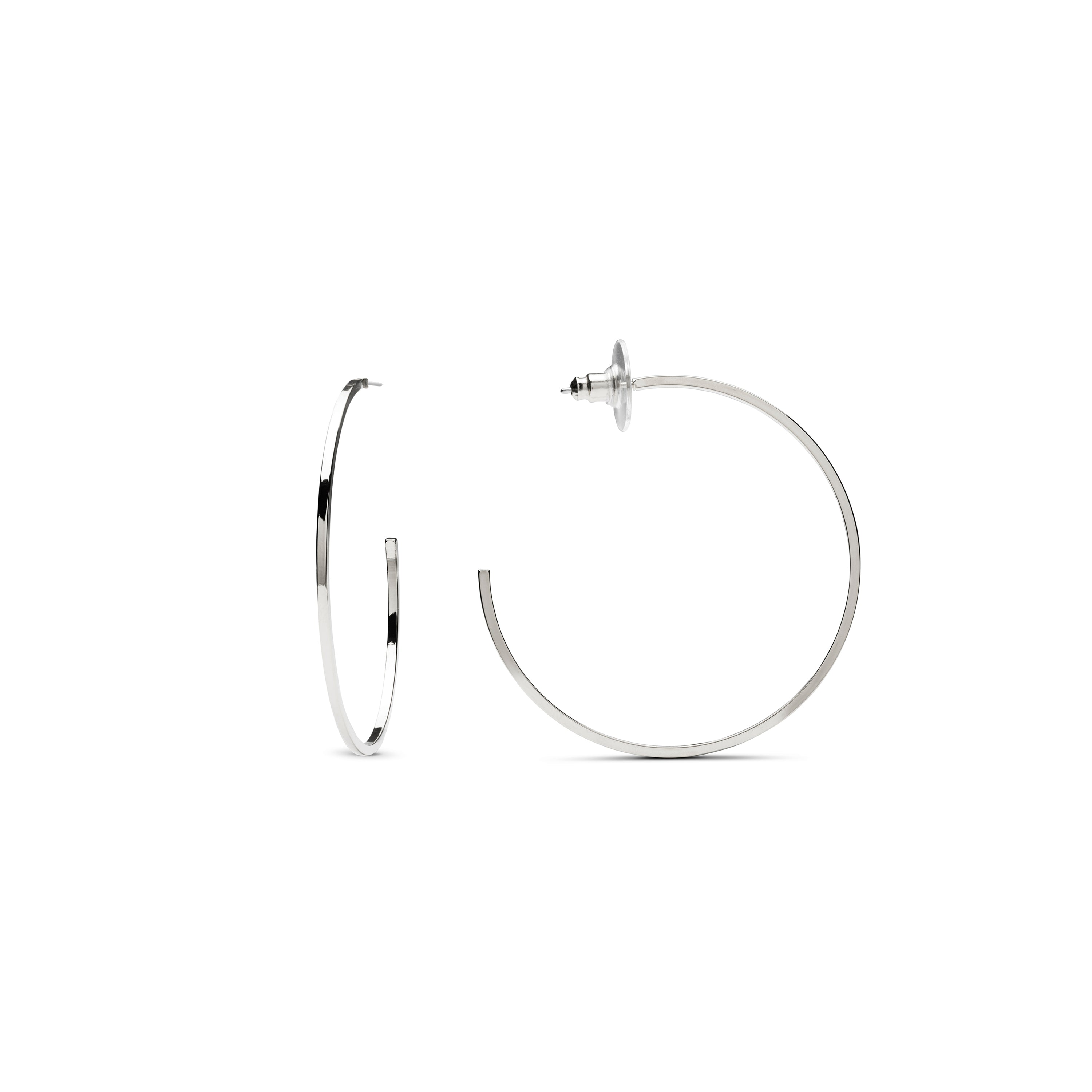 Brincos de 48mm de diâmetro com acabamento em ródio - Nemar