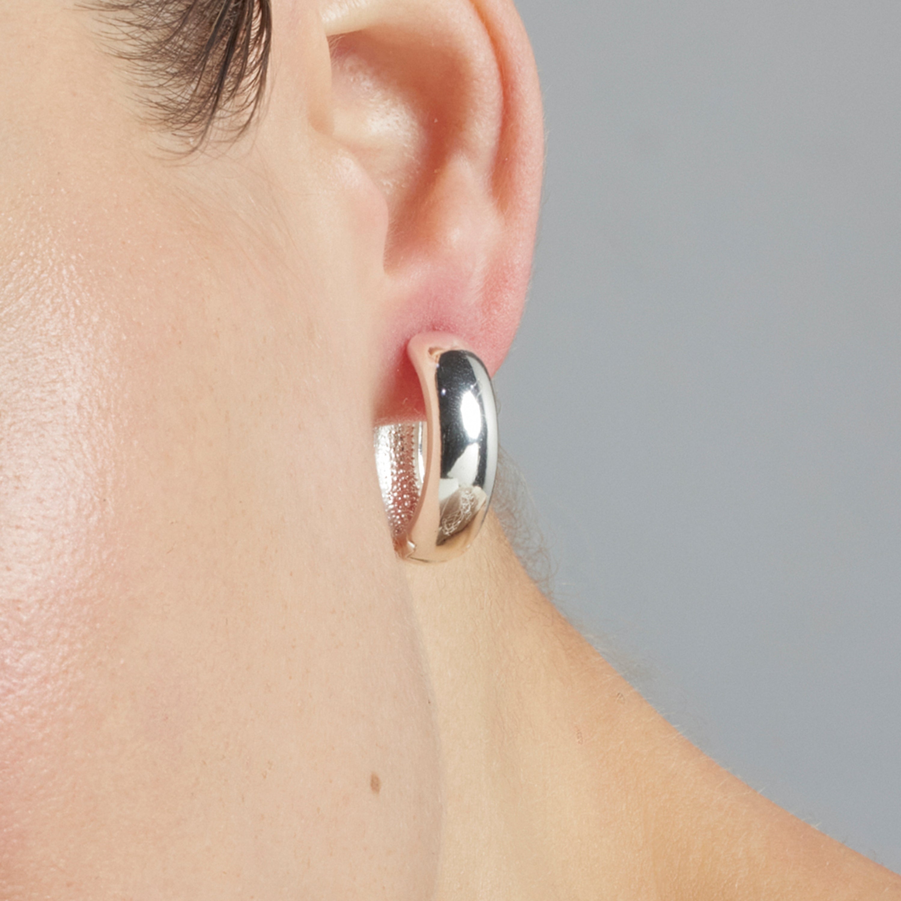 Pendientes de 22mm de diámetro acabados en rodio - Apruk