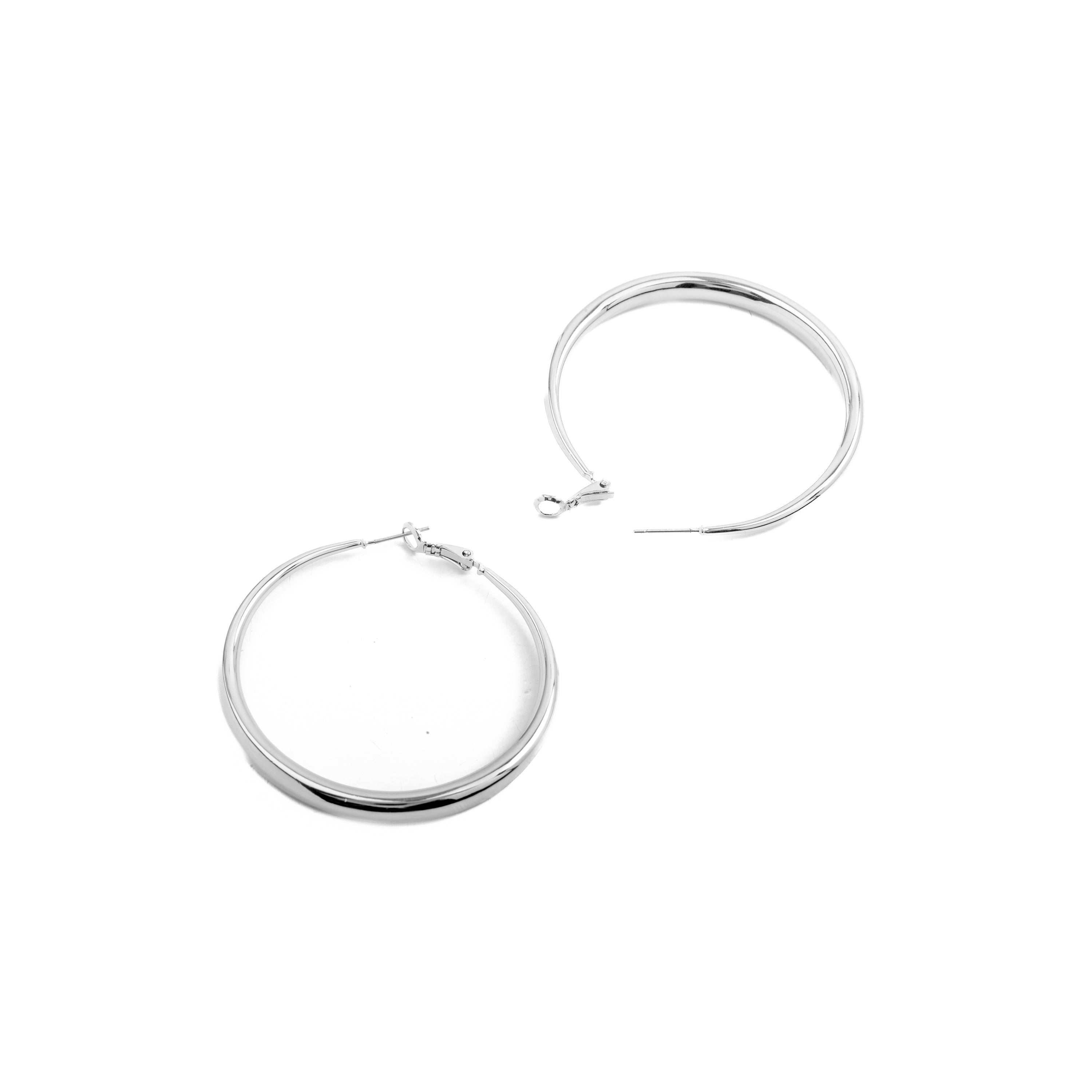 54mm diameter earrings finished in rhodium - Qupa