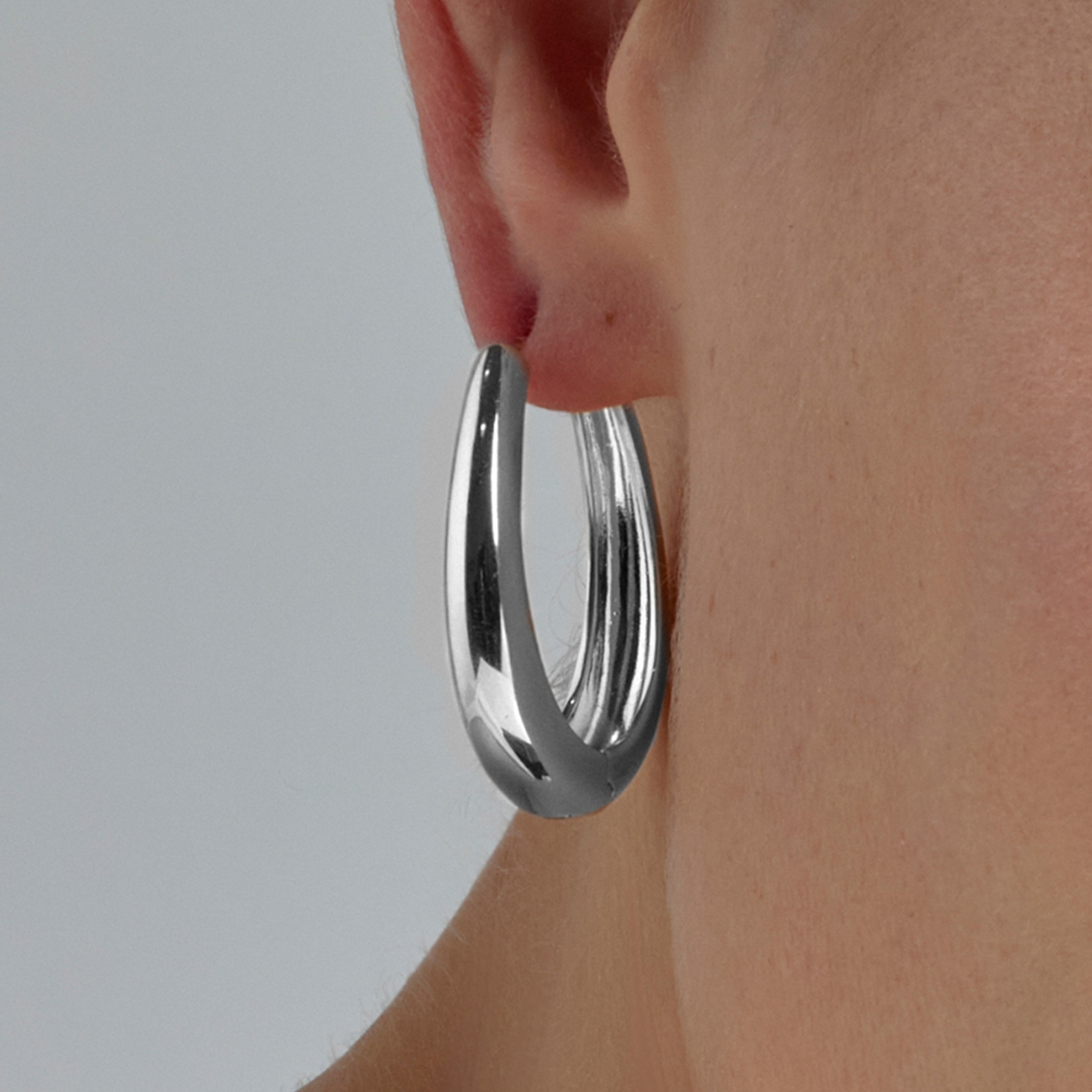 31mm diameter rhodium finish earrings - Aima