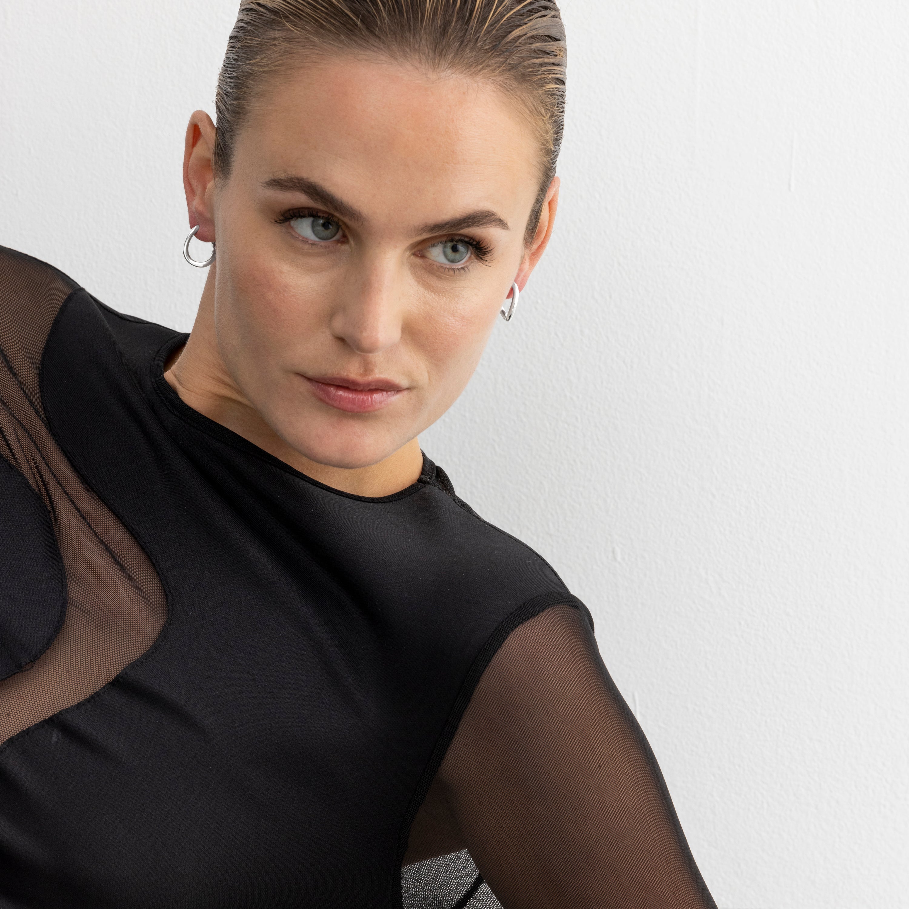 18.5mm diameter silver finish earrings - Lial