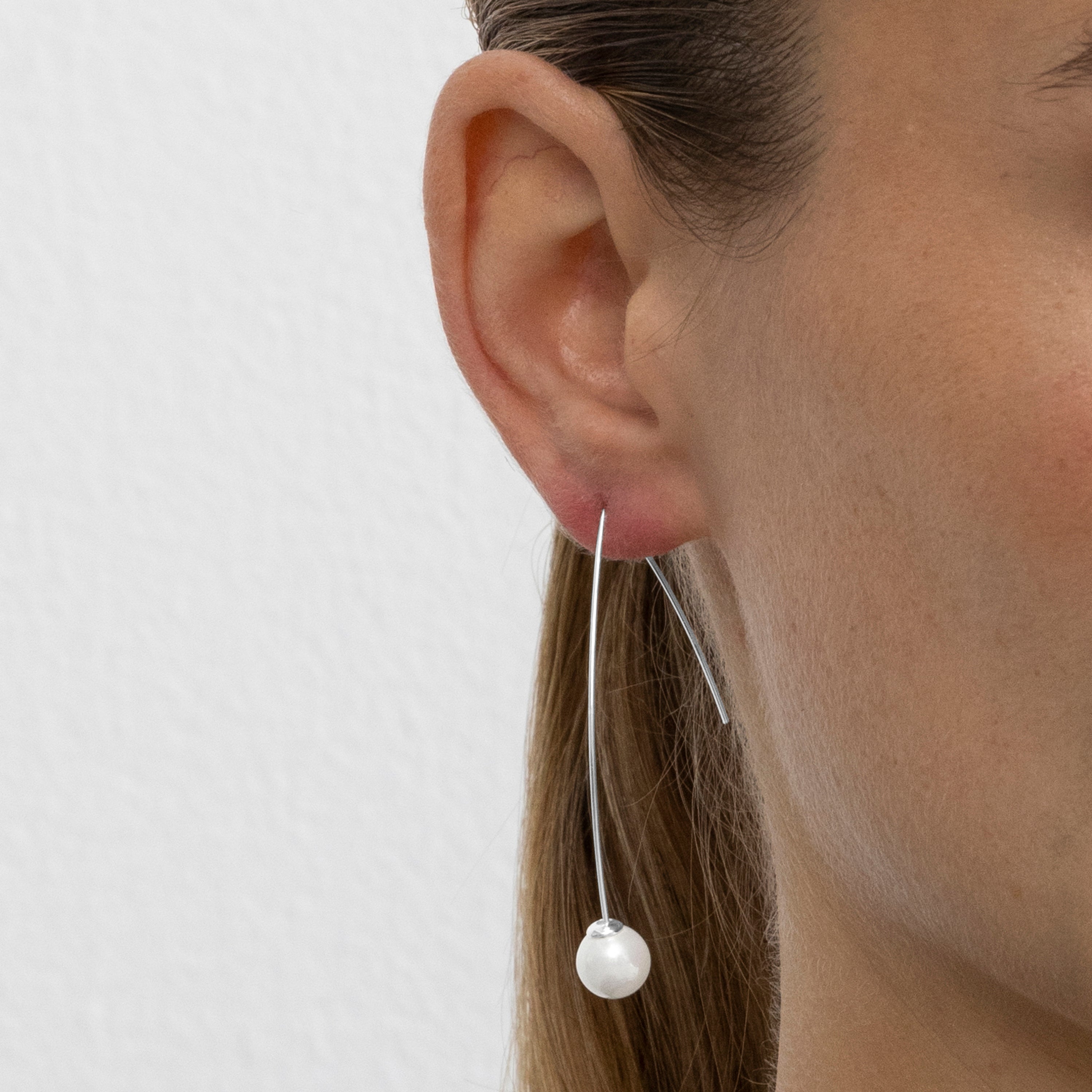 White Pearl Earrings with Silver Finish - Gesis