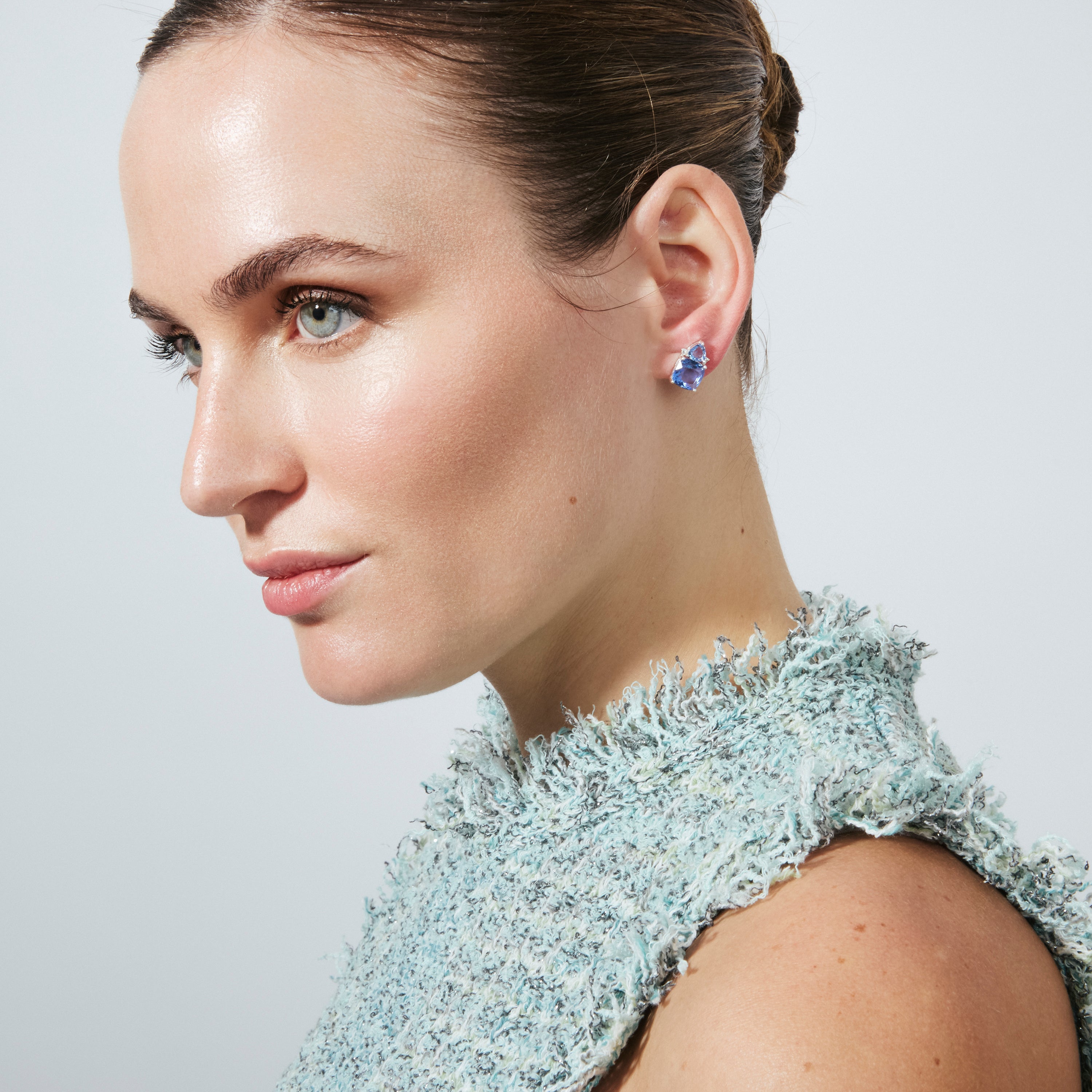Hydrothermal Quartz Earrings with Lapis Lazuli and Rhodium Finish - Ilkan