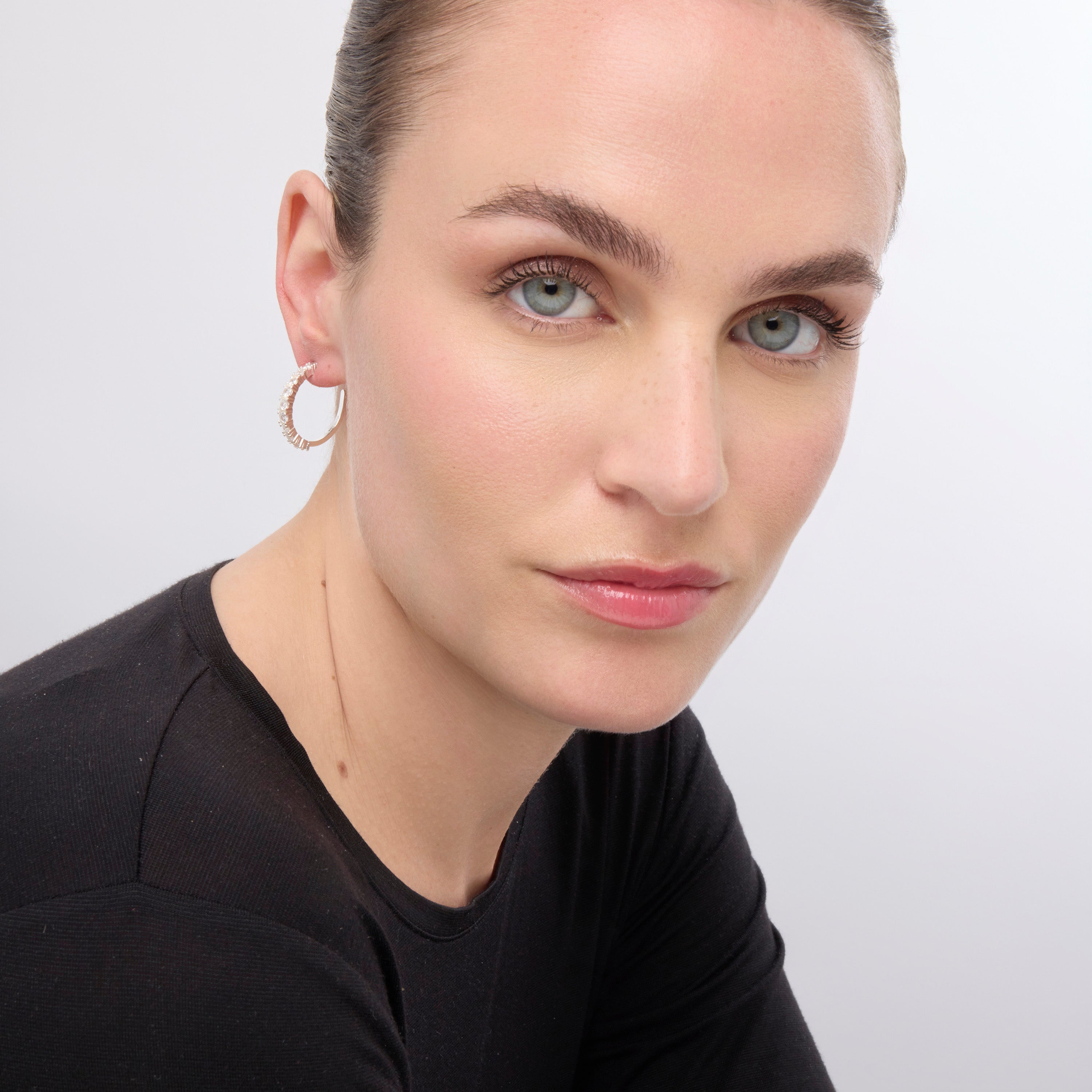 24mm diameter silver finish and zirconia earrings - Remil