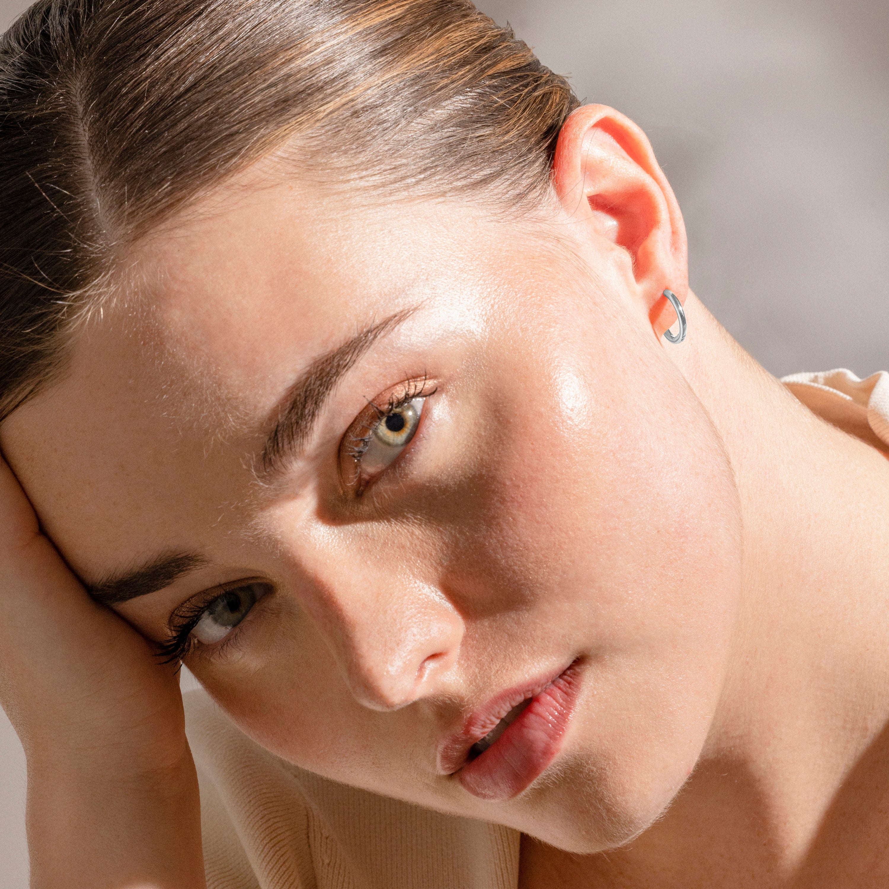 Brincos acabamento prata - Viaga