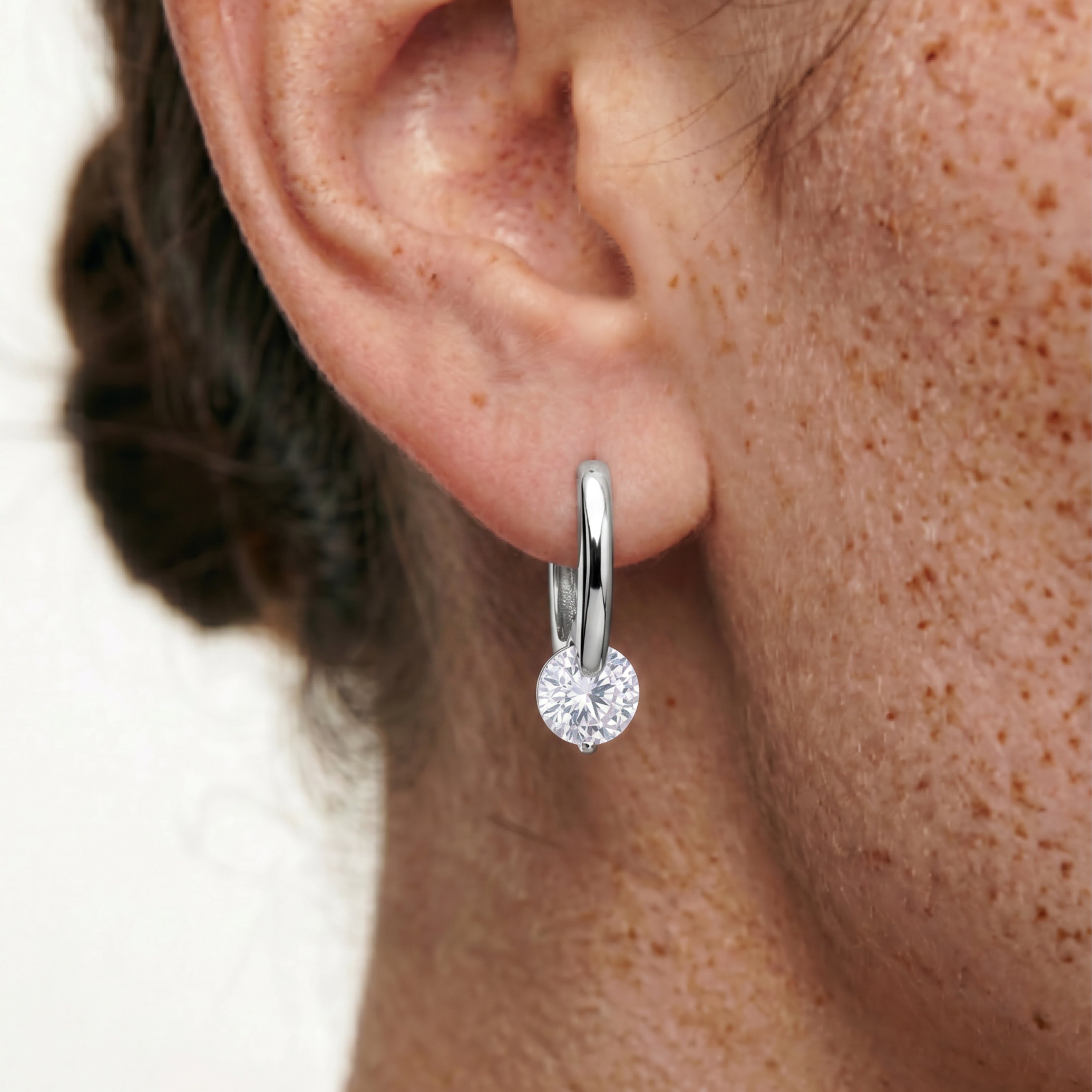 Brillanter Zirkonia-Ohrschmuck mit Rhodium-Finish - Loranli