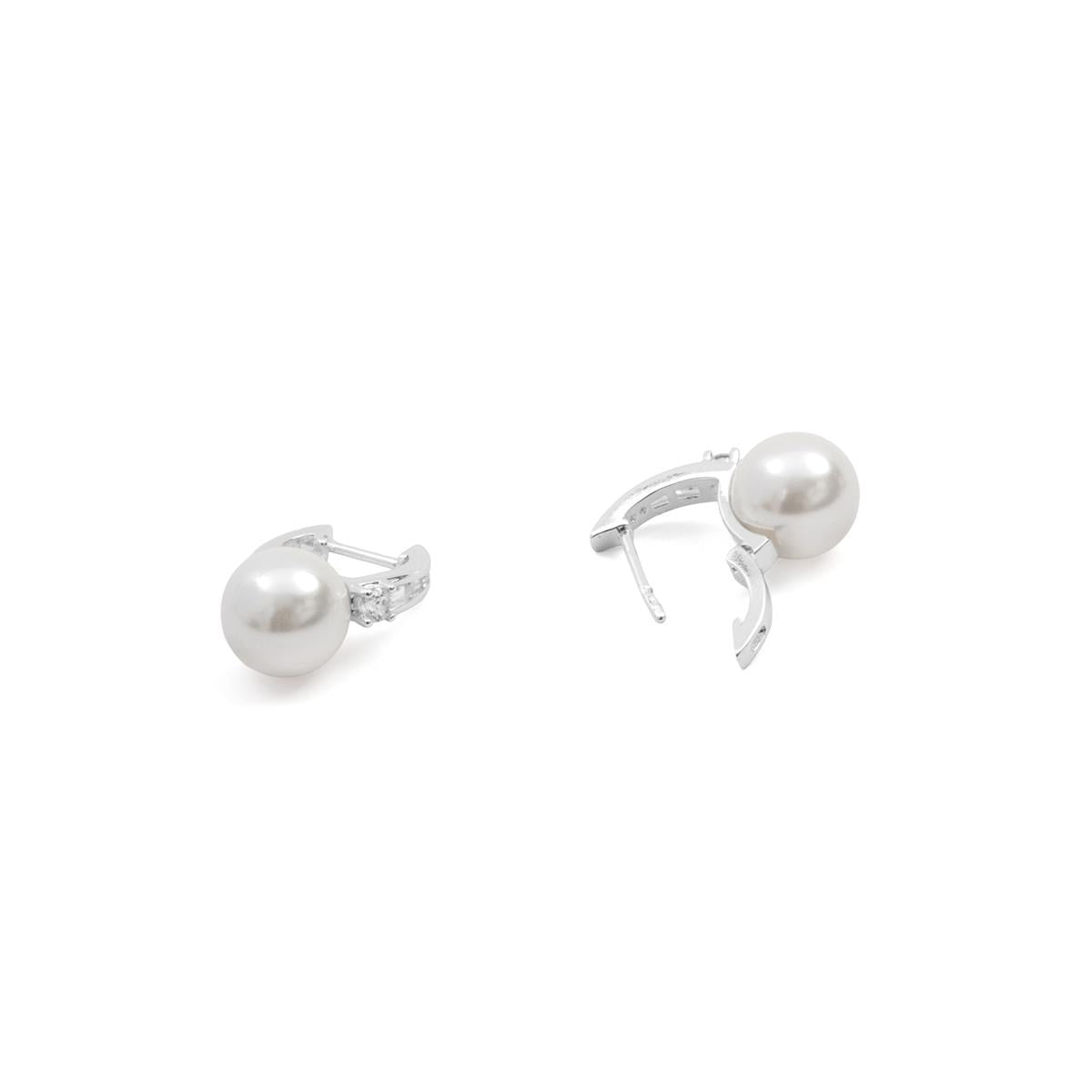 Boucles d'oreilles en nacre blanche finition argent - Tyasmi