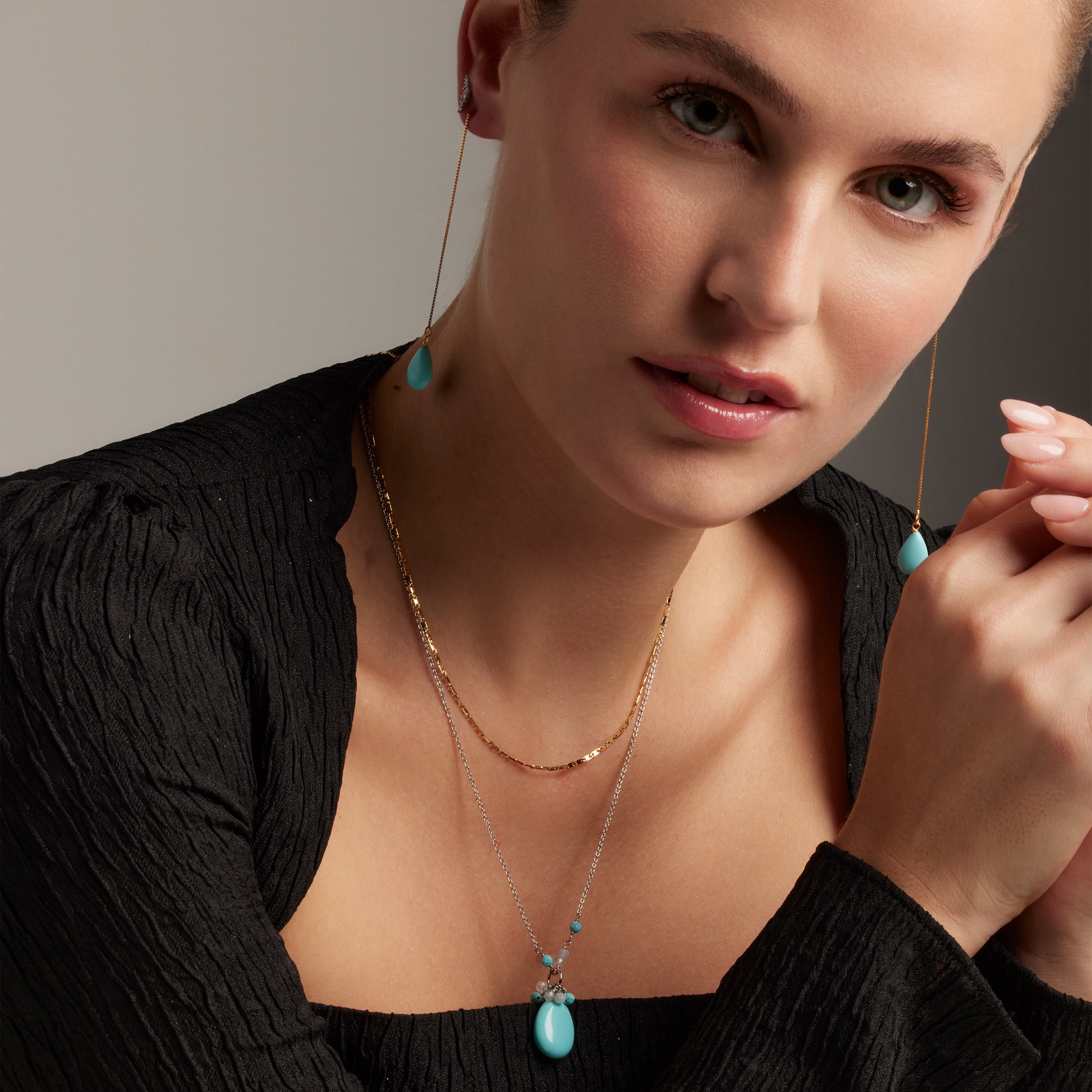Turquoise necklace finished in rhodium - Adak