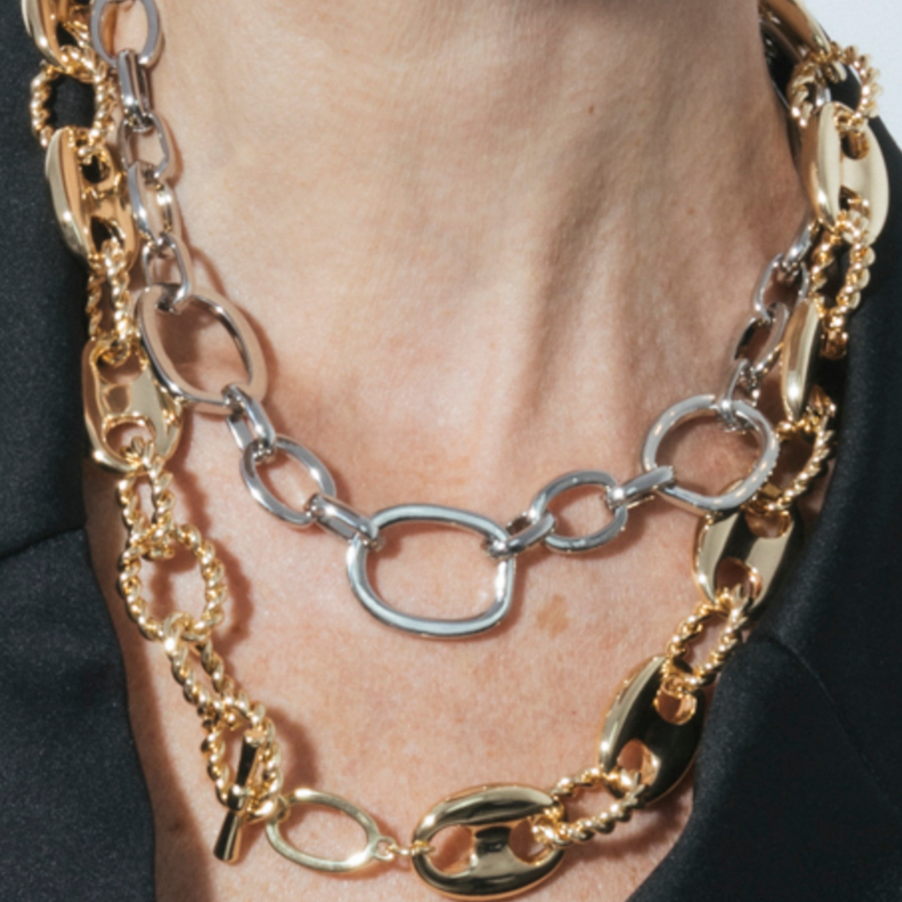 Colar com acabamento em ródio - Danli