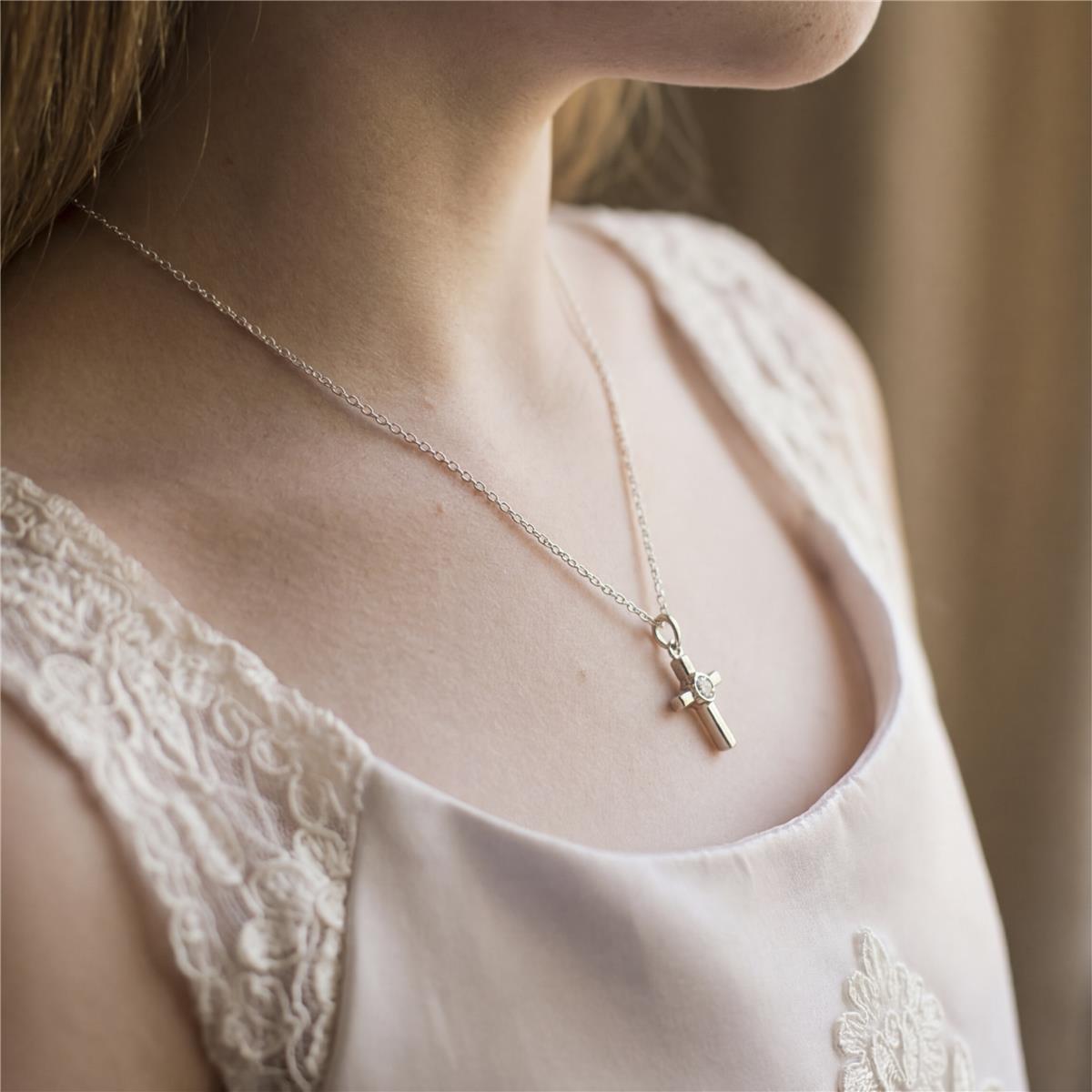 Halskette mit funkelndem Zirkonia, rhodiniert – Lanka