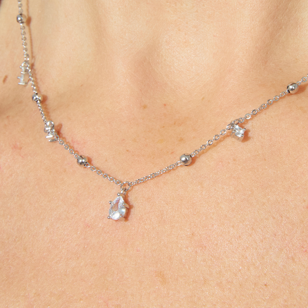 Rhodium Finished Collar - Araum